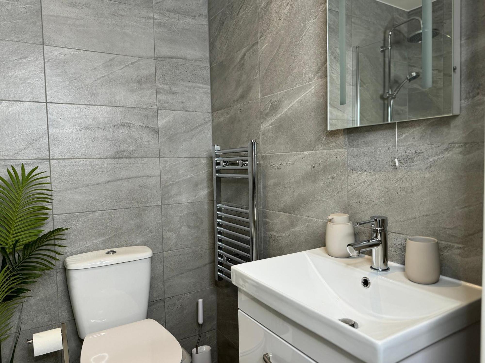Modern One-bedroom Apartment