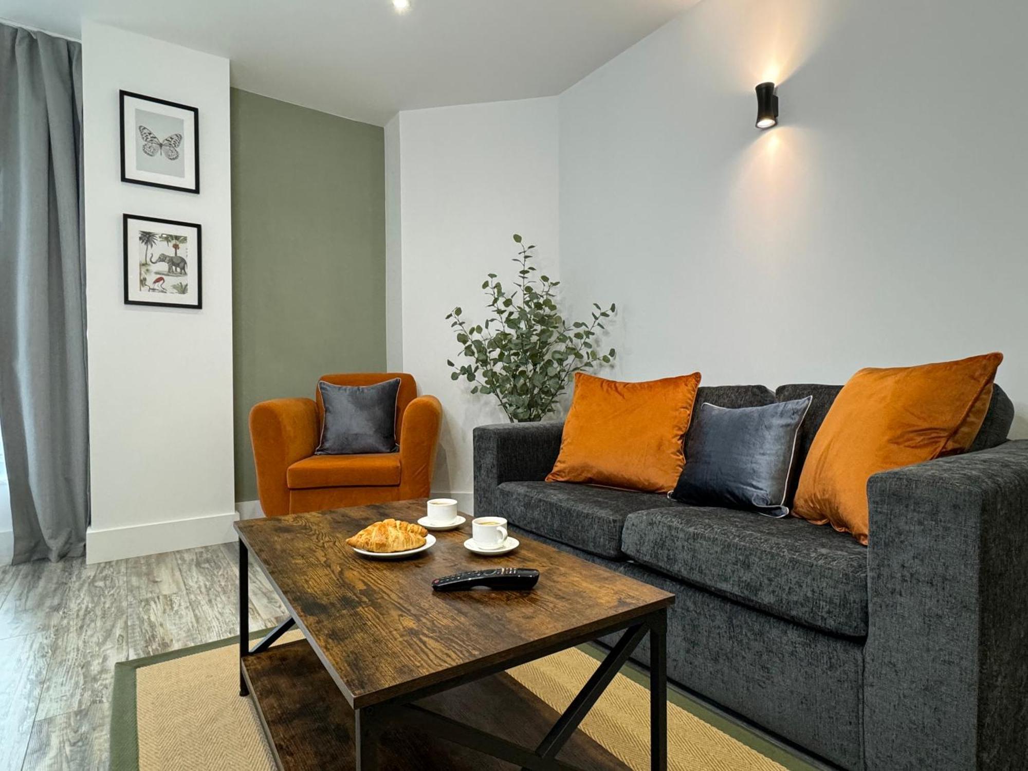 Modern One-bedroom Swindon