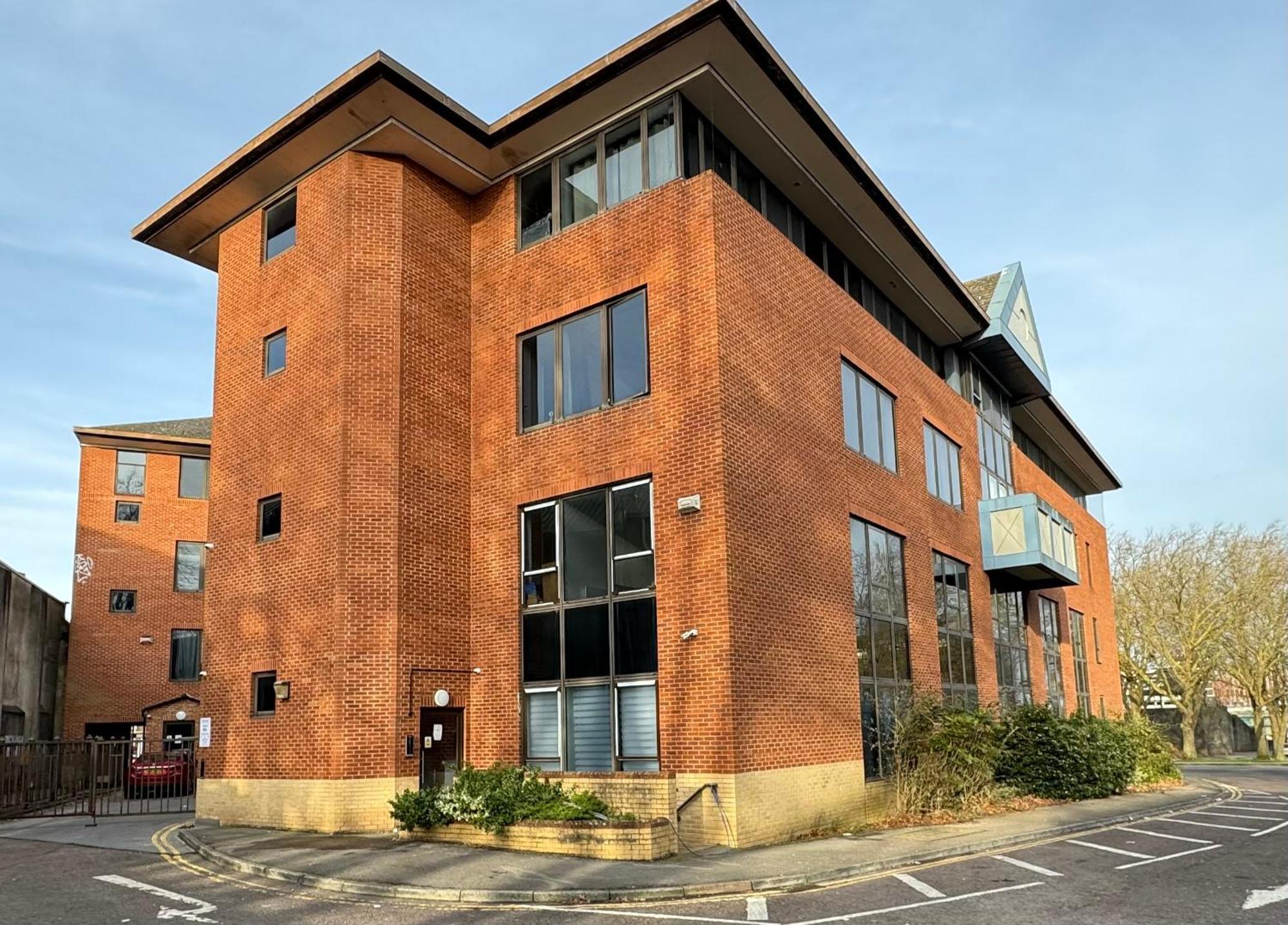 Modern One-bedroom * Swindon