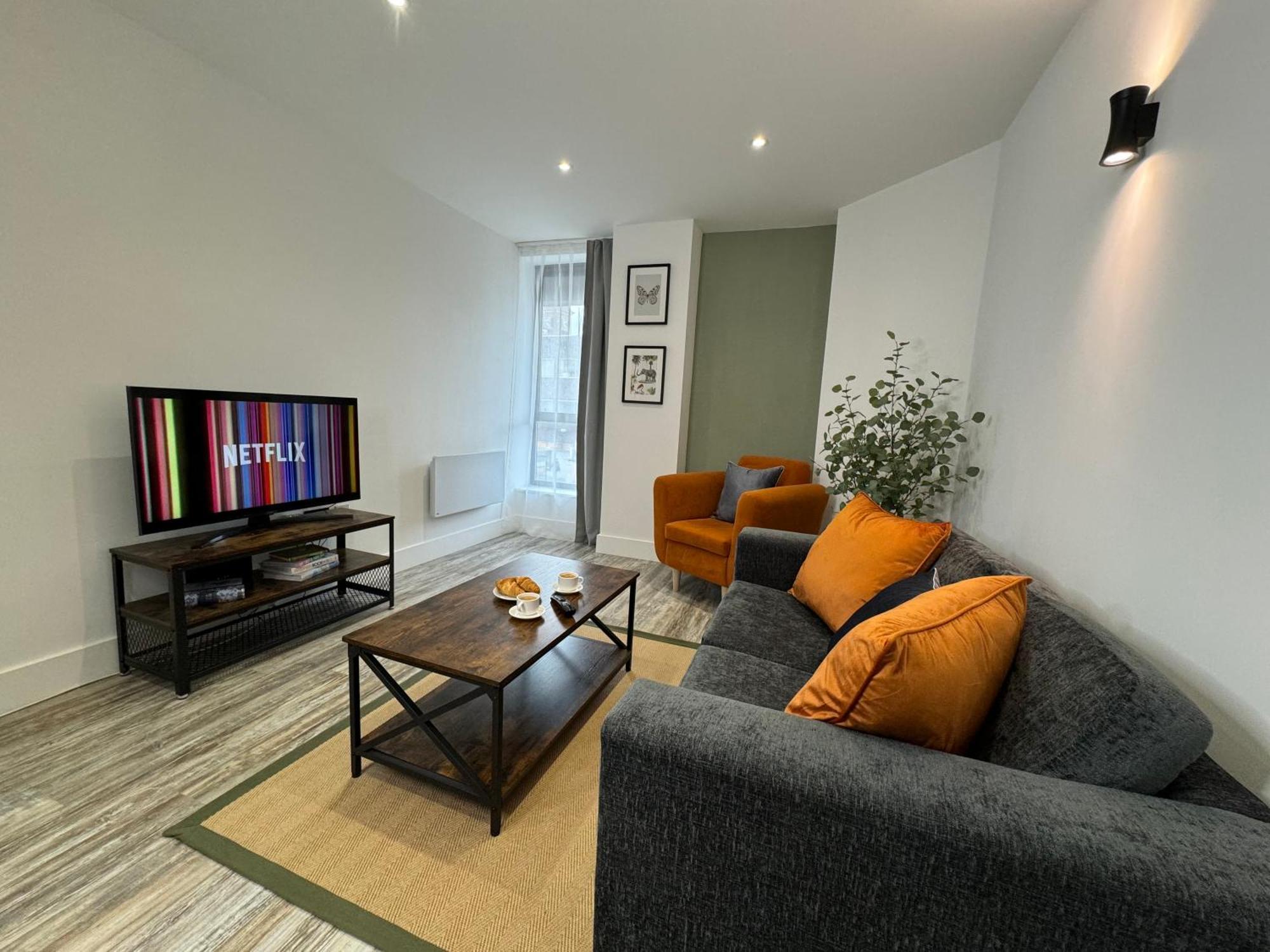 Modern One-bedroom Apartment Swindon