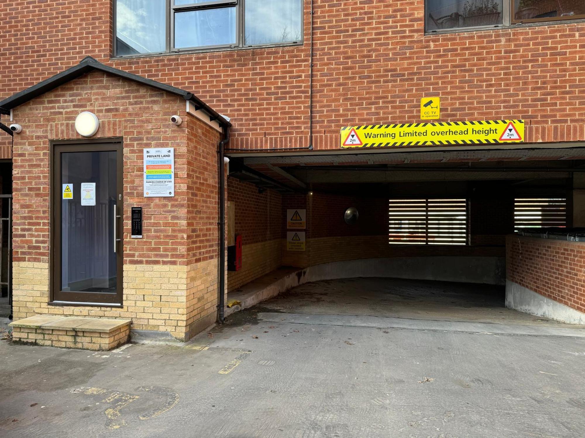Modern One-bedroom Swindon