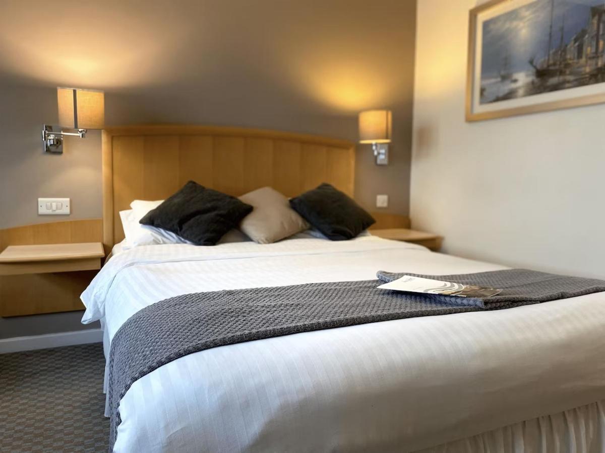 The Wiltshire Hotel, Golf And Leisure