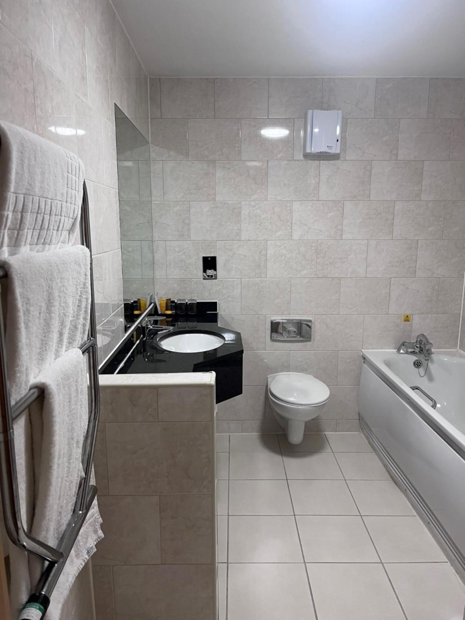 Hotel The Wiltshire Hotel, Golf And Leisure Swindon