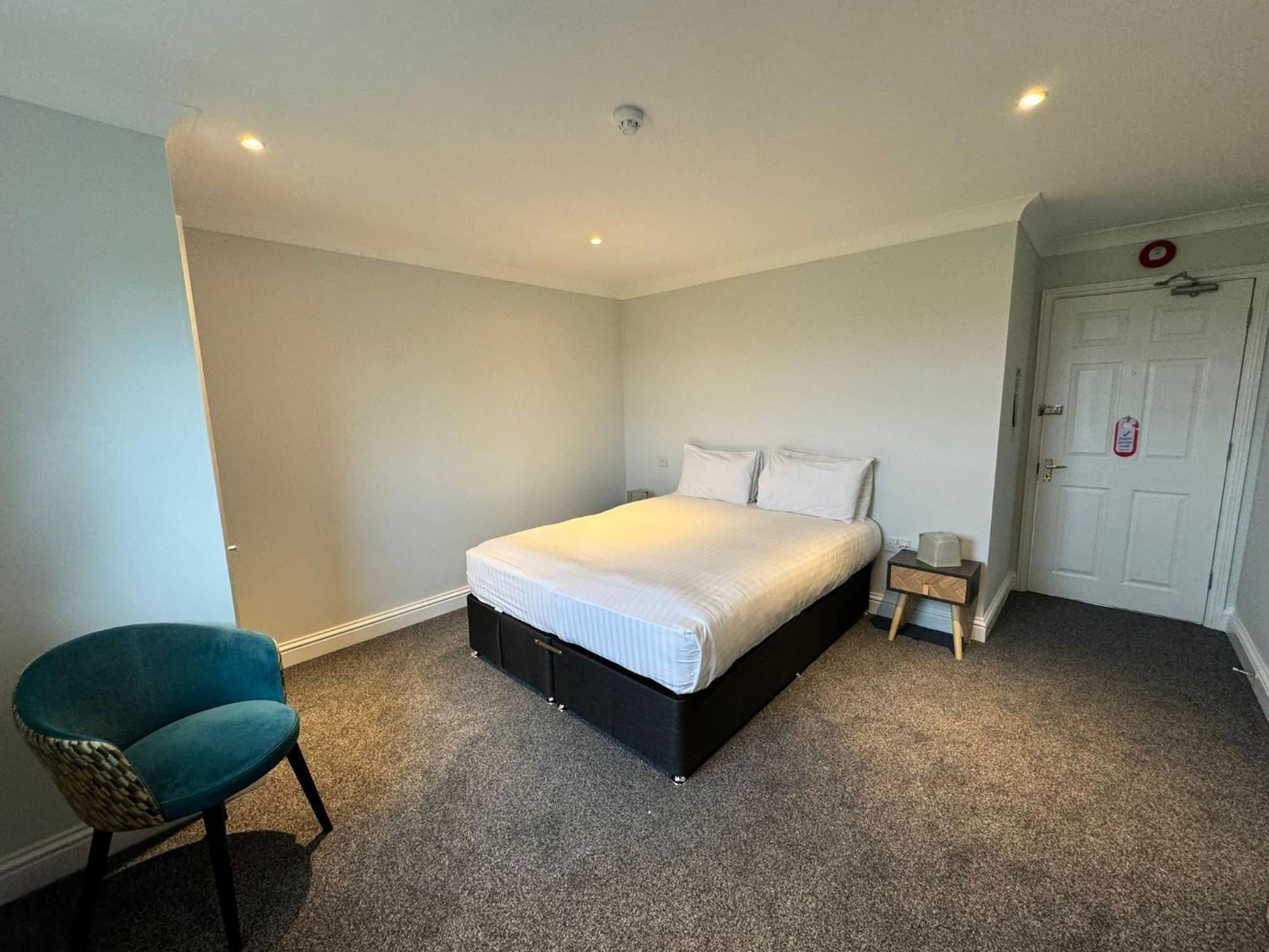 Marsh Farm Hotel 3*