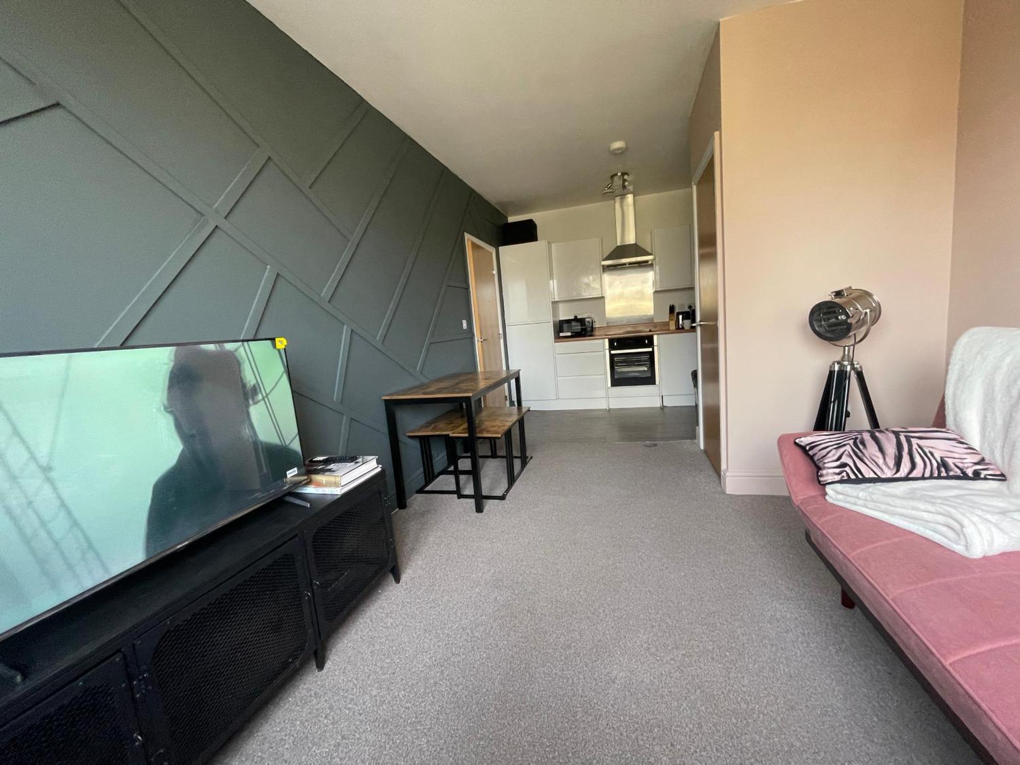 Electra House Apartment Swindon