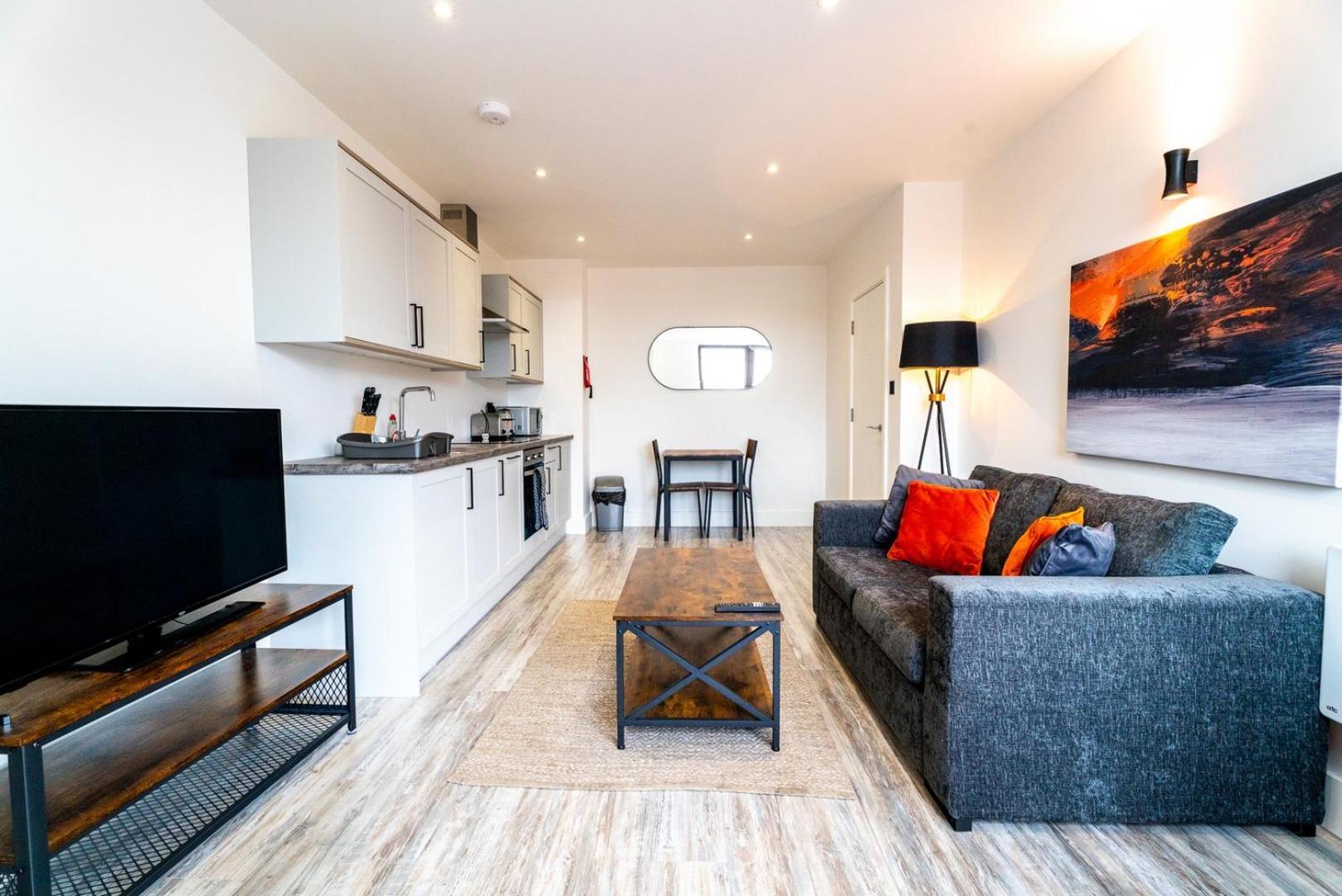 Central Gem Stylish 1-bedroom