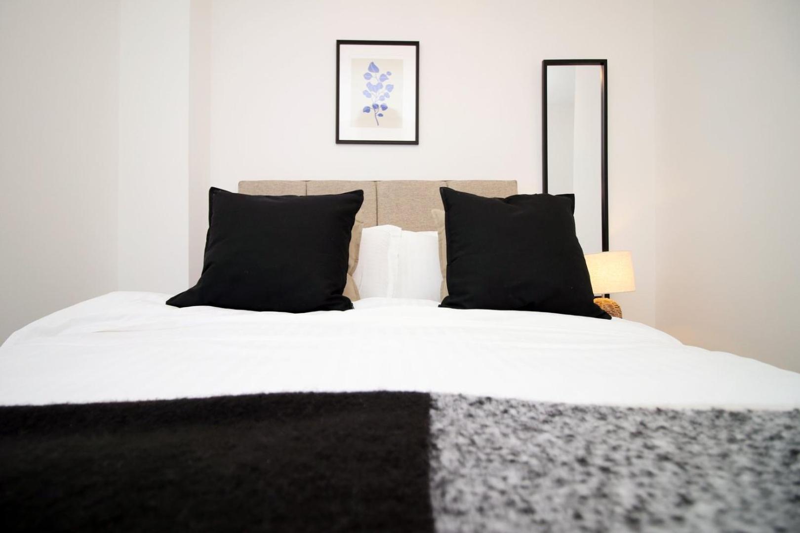 Cohost Partners | And Contemporary 2br