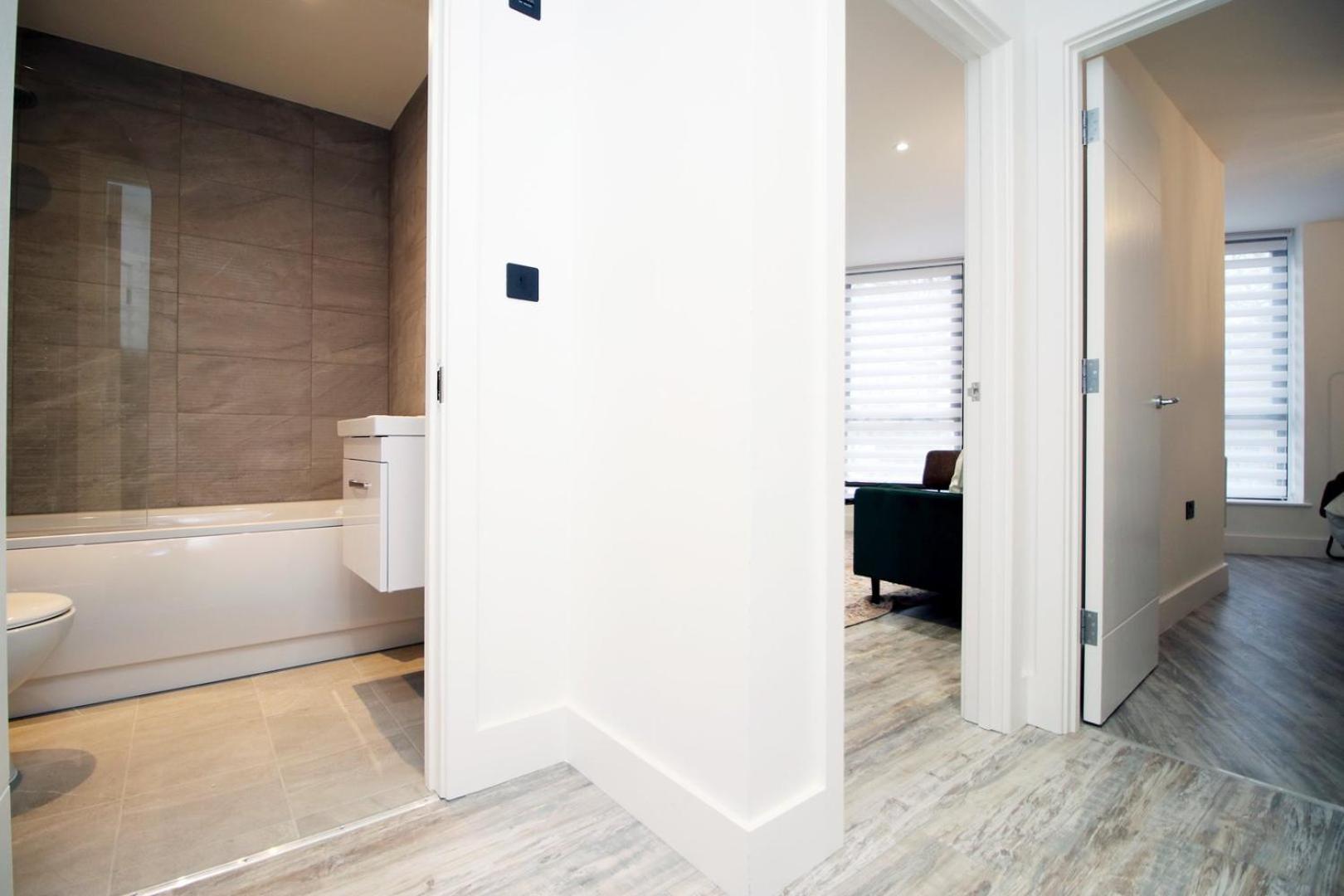 2 Bedroom With Free Parking *