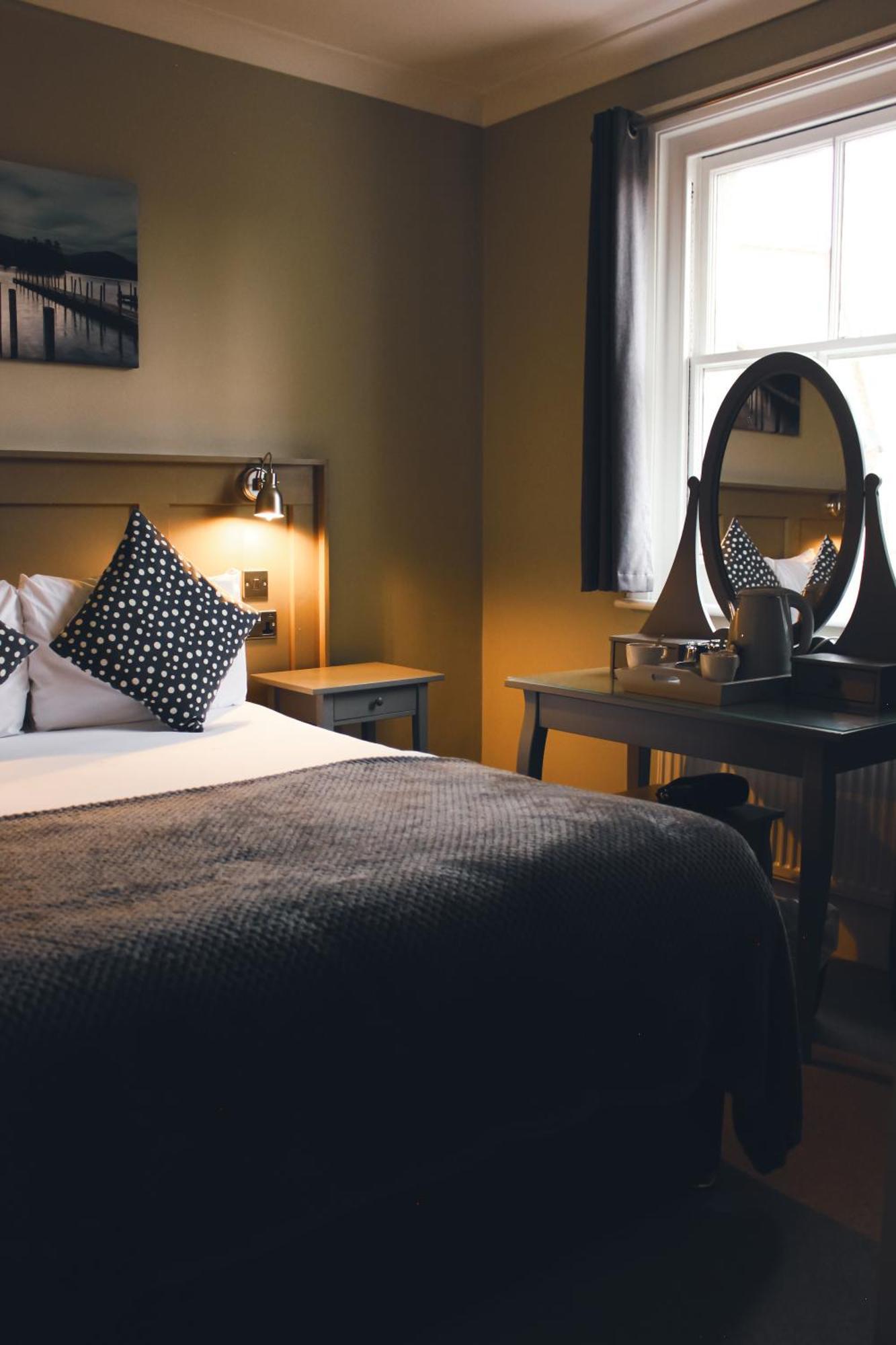 The Kings Arms 3* Swindon