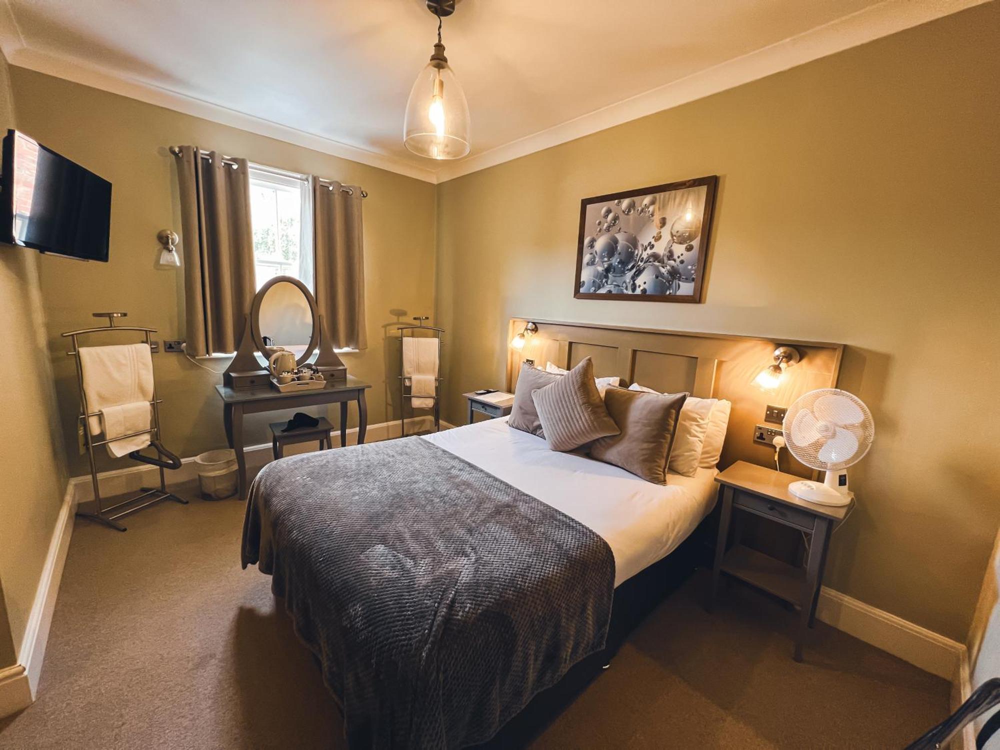 The Kings Arms Hotel 3*