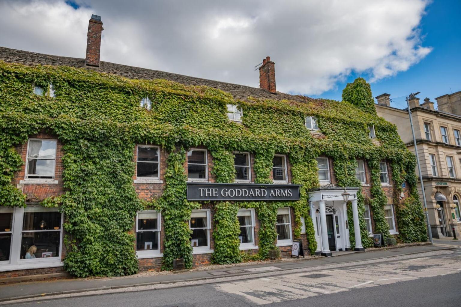 Khách sạn The Goddard Arms Swindon