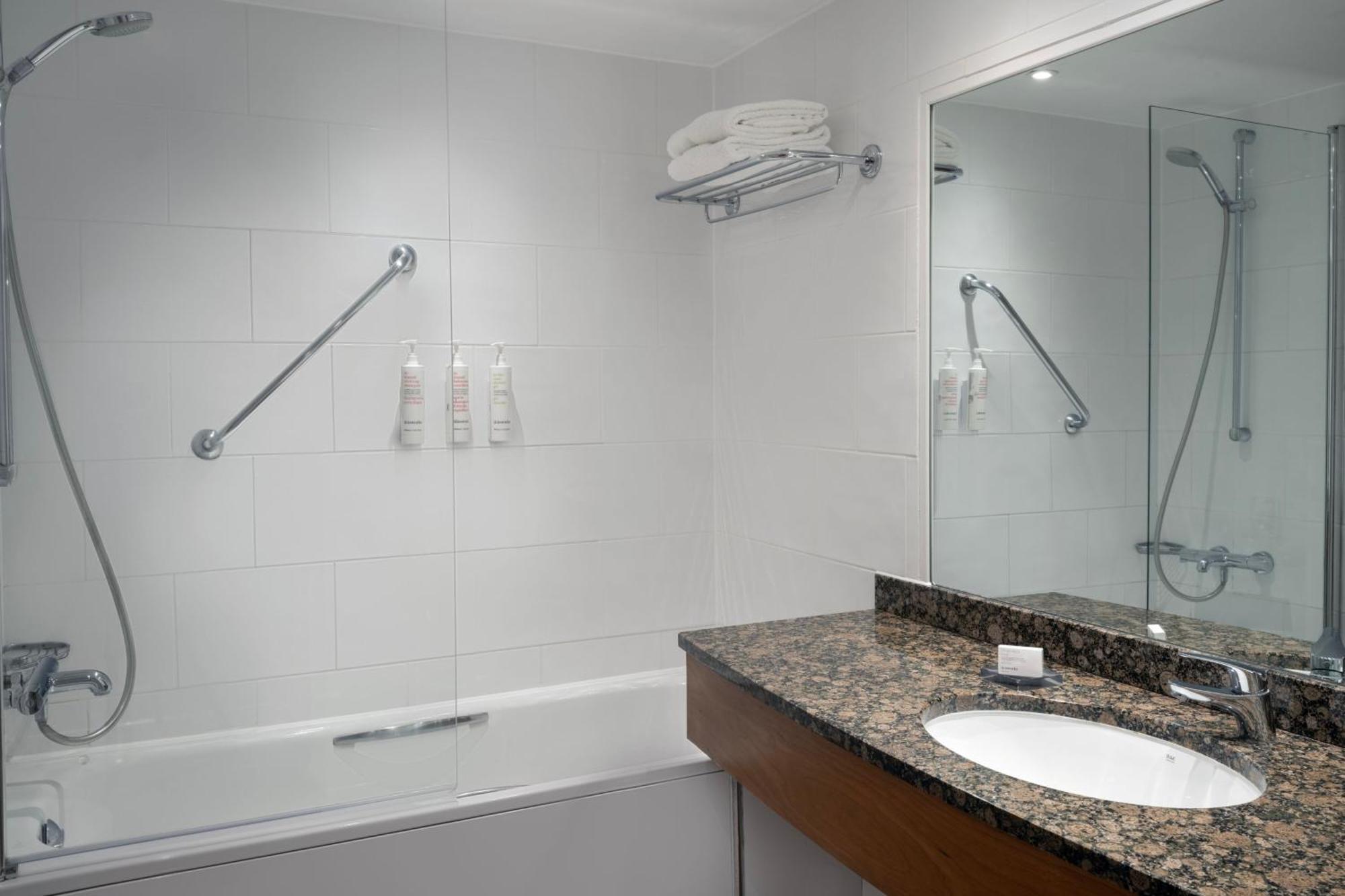 Khách sạn Delta By Marriott Swindon