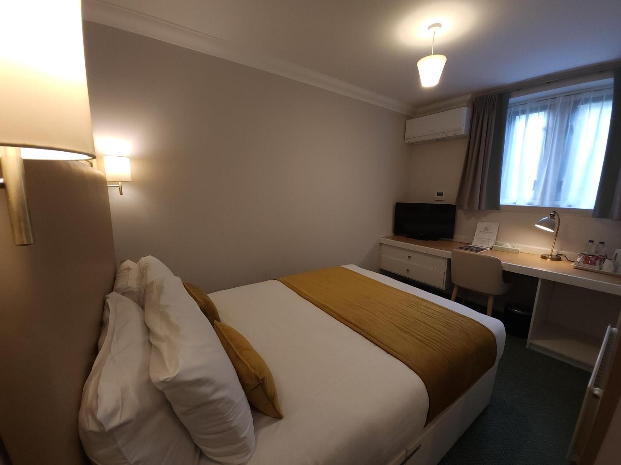 Hotel Stanton House Swindon