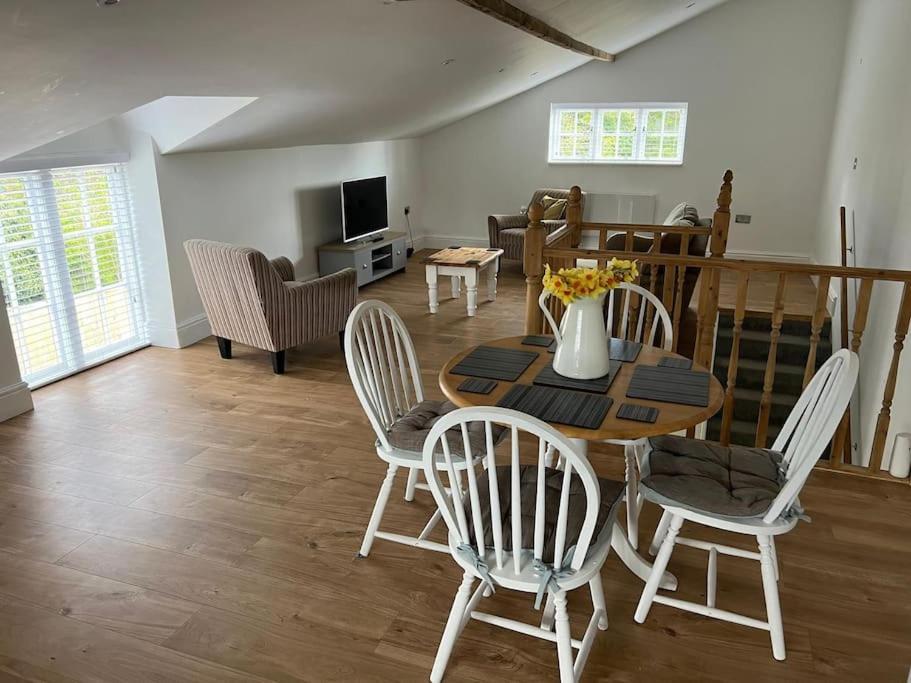 2 Bedroom In Old Town Swindon