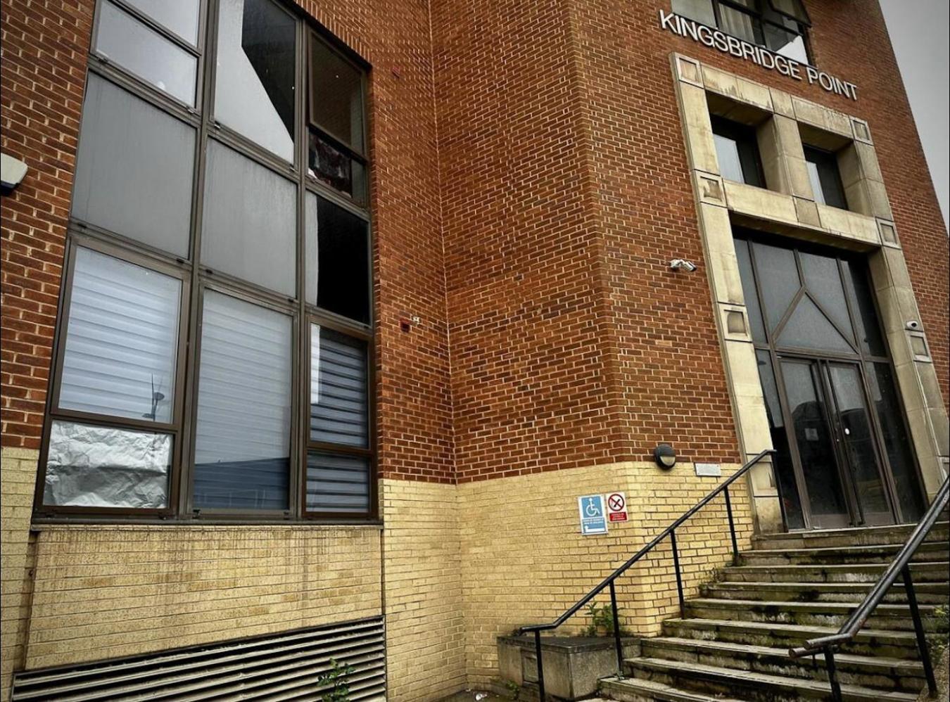 Escape In Town Centre - Free Parking *