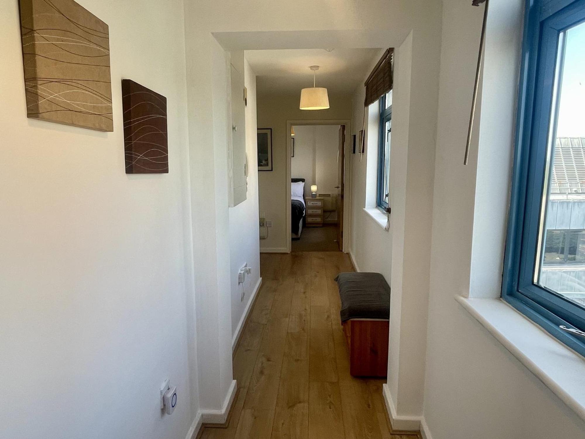 Apartment Hk Life Serviced , Centre Swindon