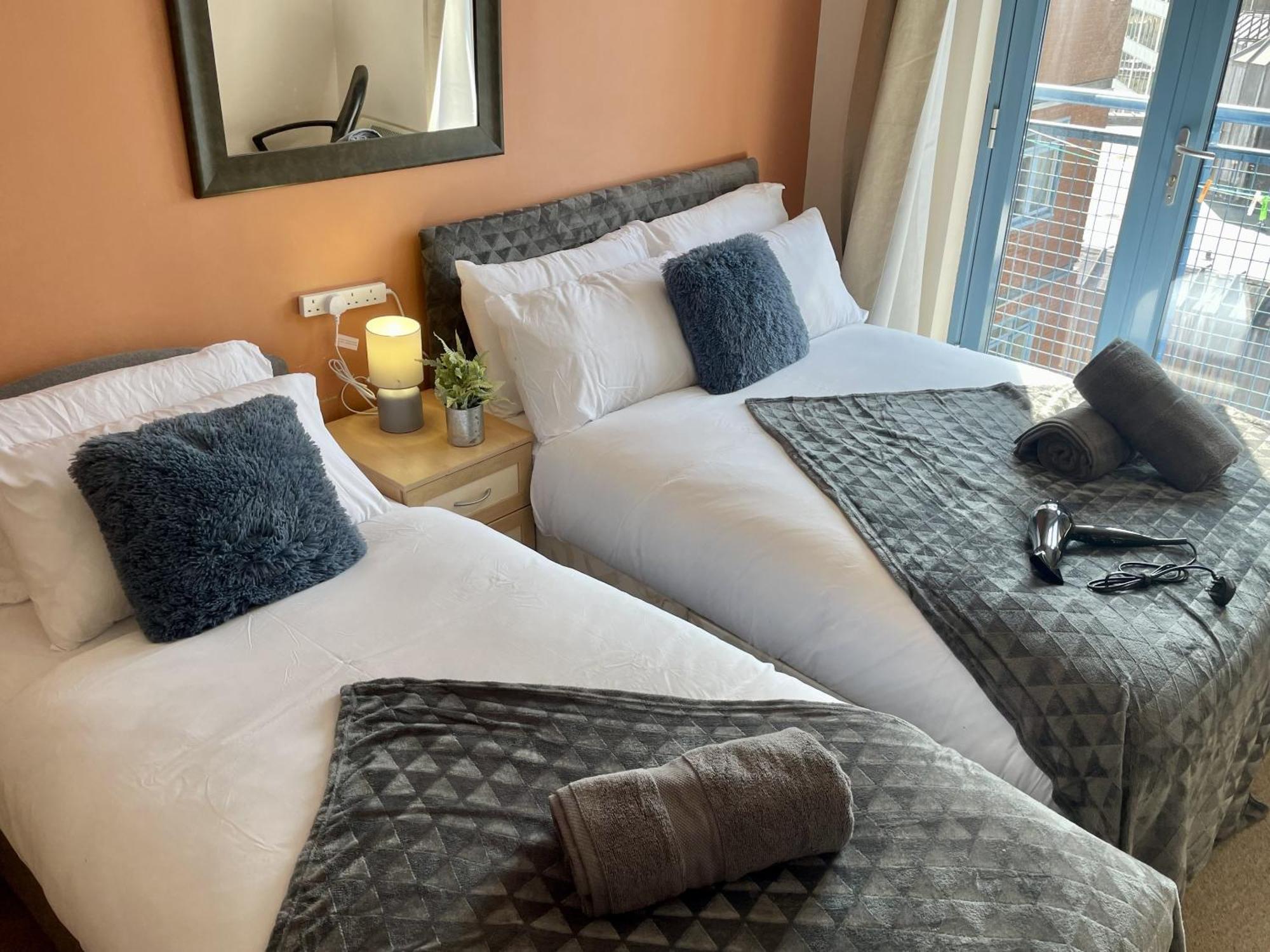 Hk Life Serviced , Centre Apartment *