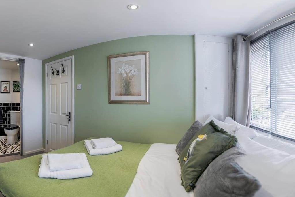 Holiday home Juniper Close Retreat Swindon