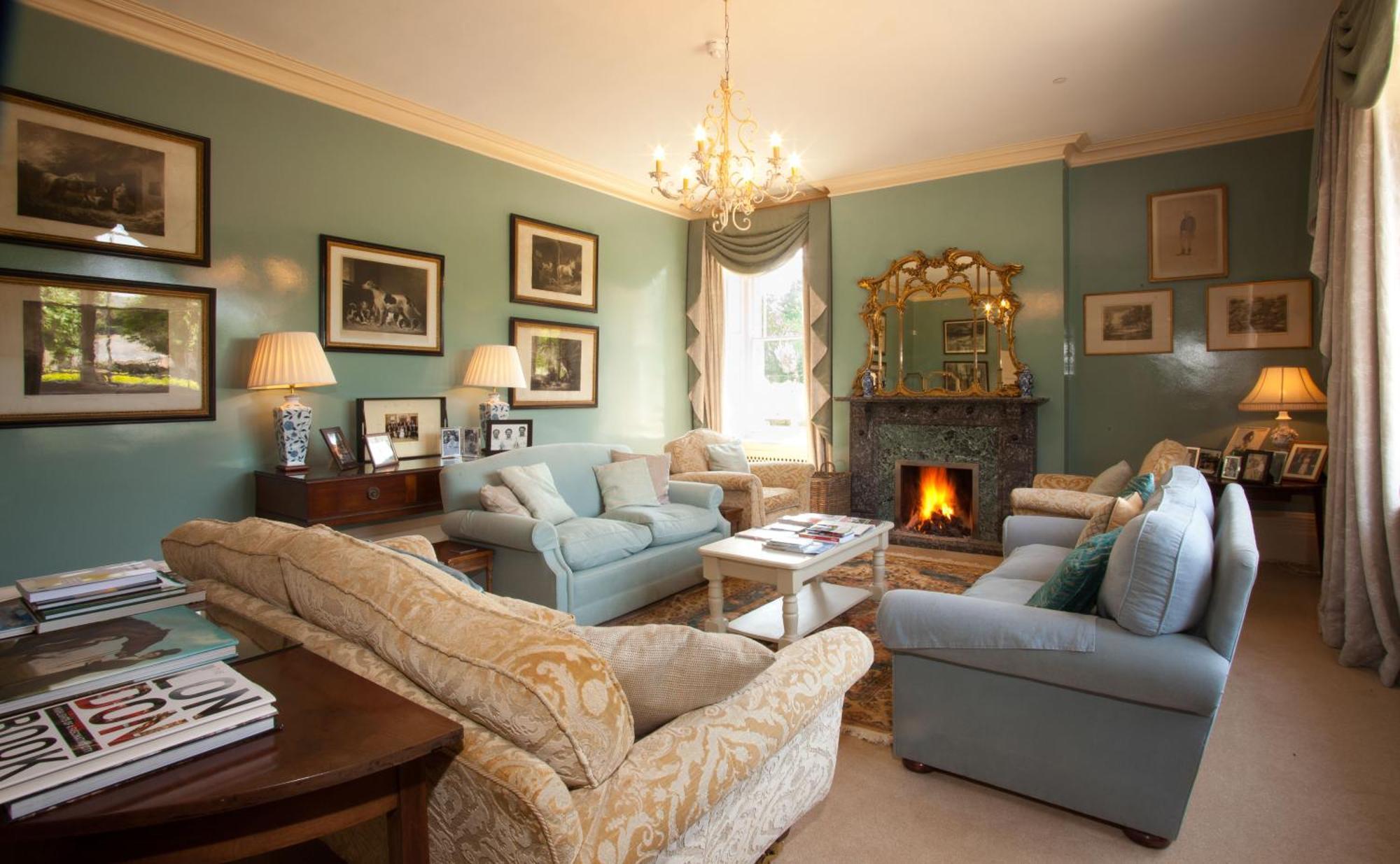 Overtown Manor Bed & Breakfast 5*