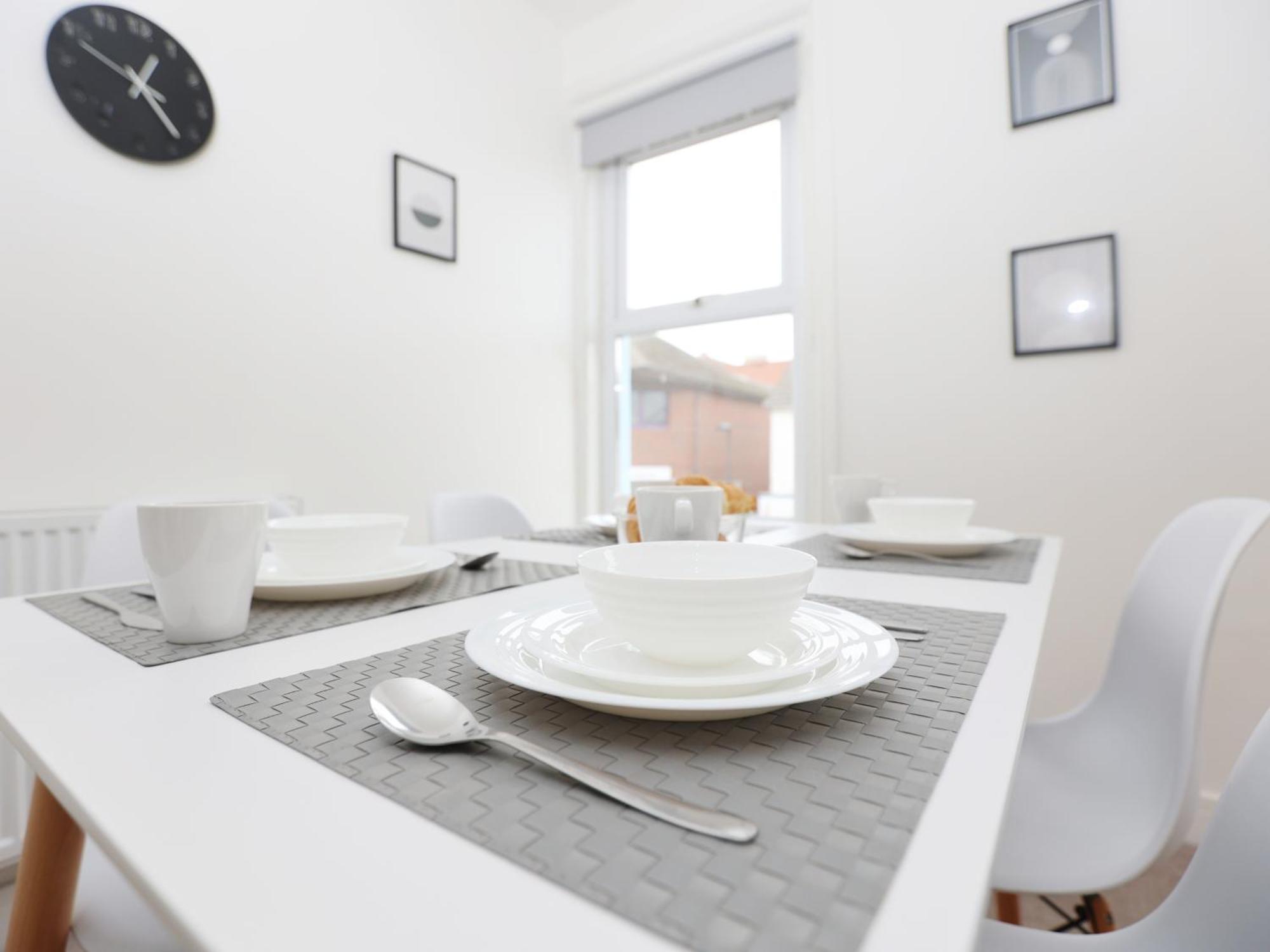 Apartment Havelock By N And N Ltd, Centre, Ideal For Contractors, Professionals, Close To Centre, Long Disc Available *