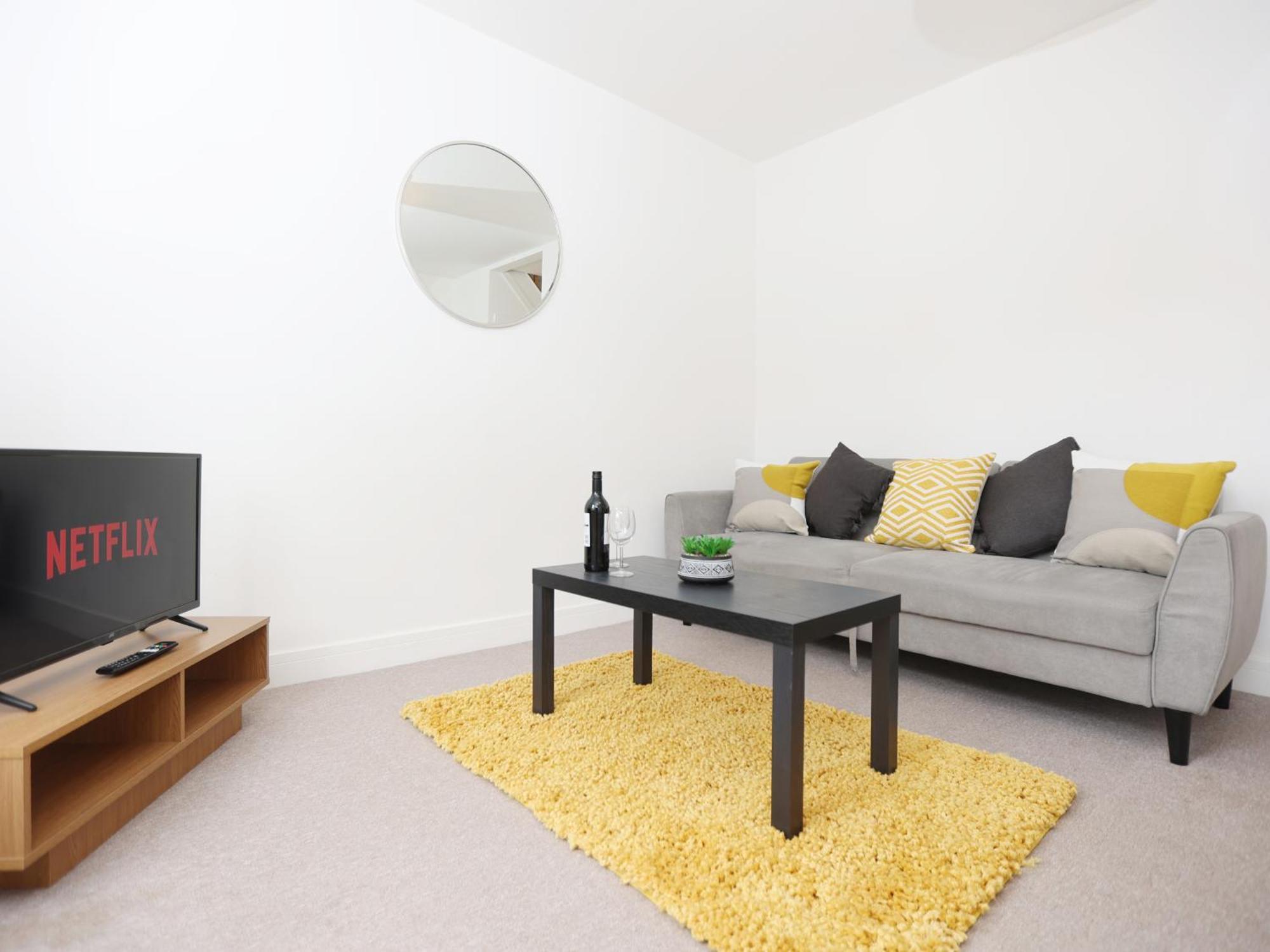 Havelock By N And N Ltd, Centre, Ideal For Contractors, Professionals, Close To Centre, Long Disc Available