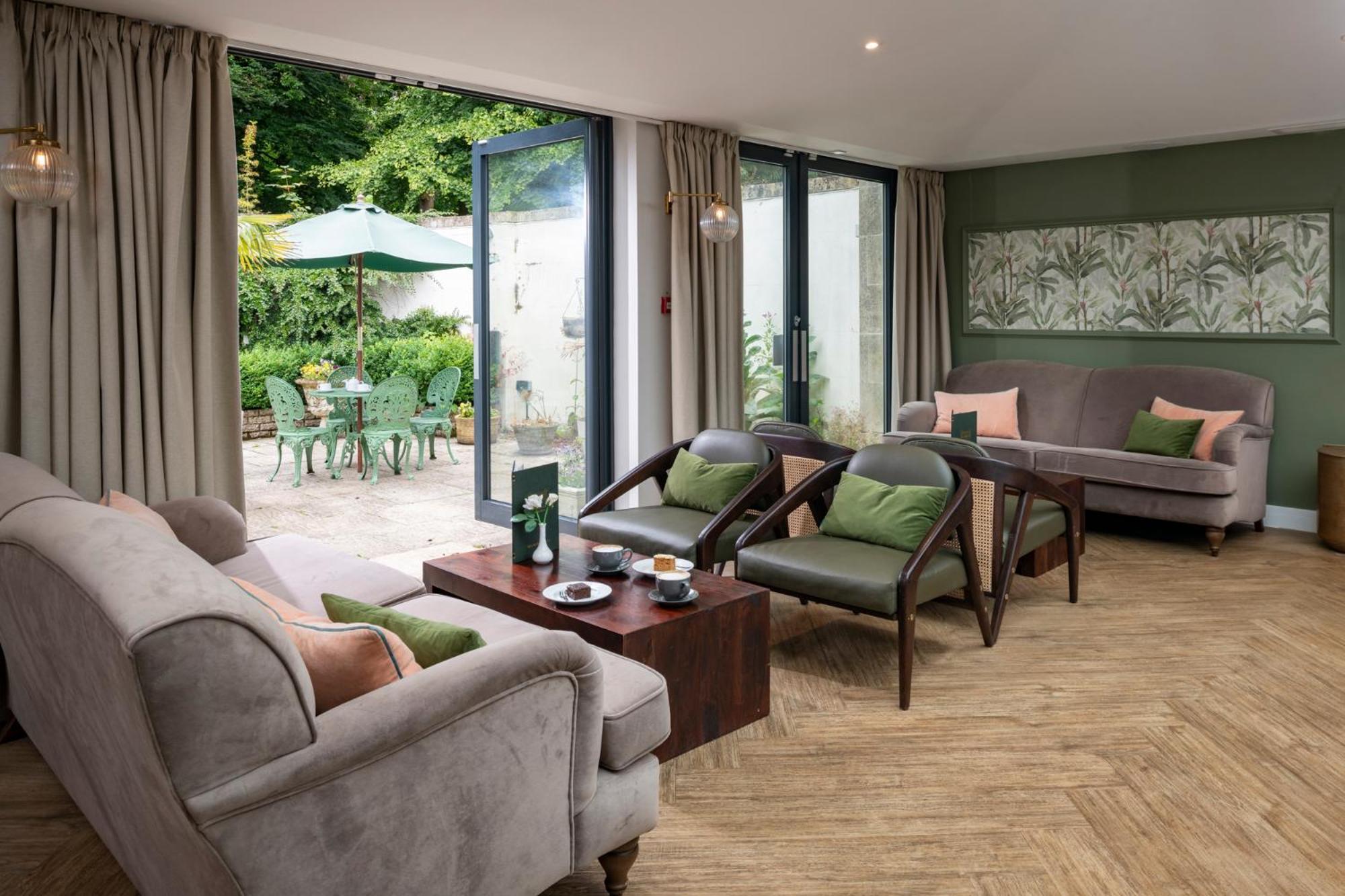 Lydiard Park & Conference Centre Hotel 3*