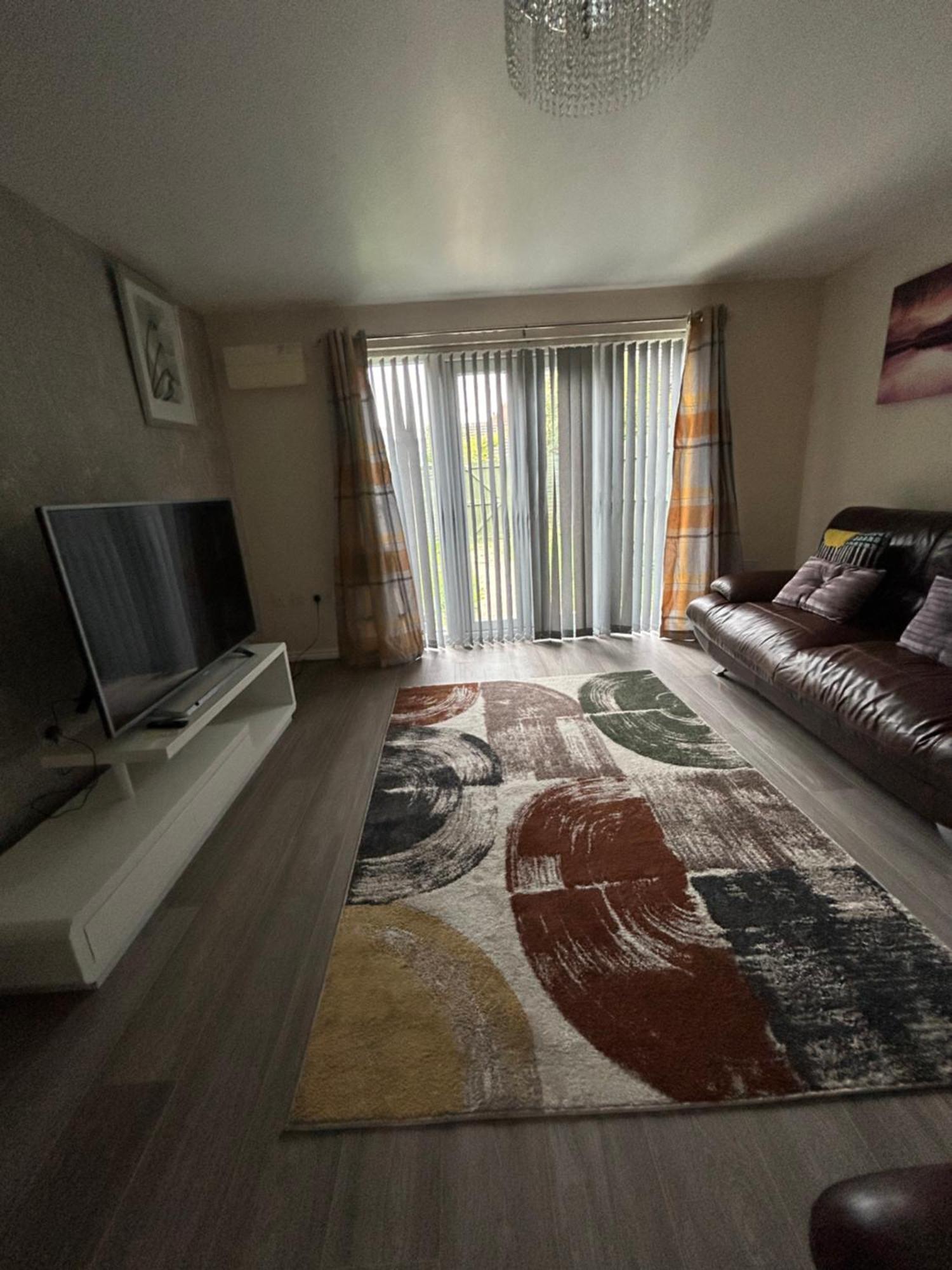 Comfy 3 Bed House North *