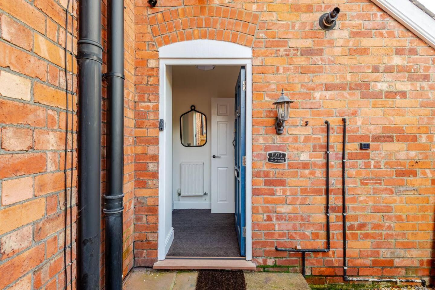Apartment Stylish Flat In Location With Free Parking
