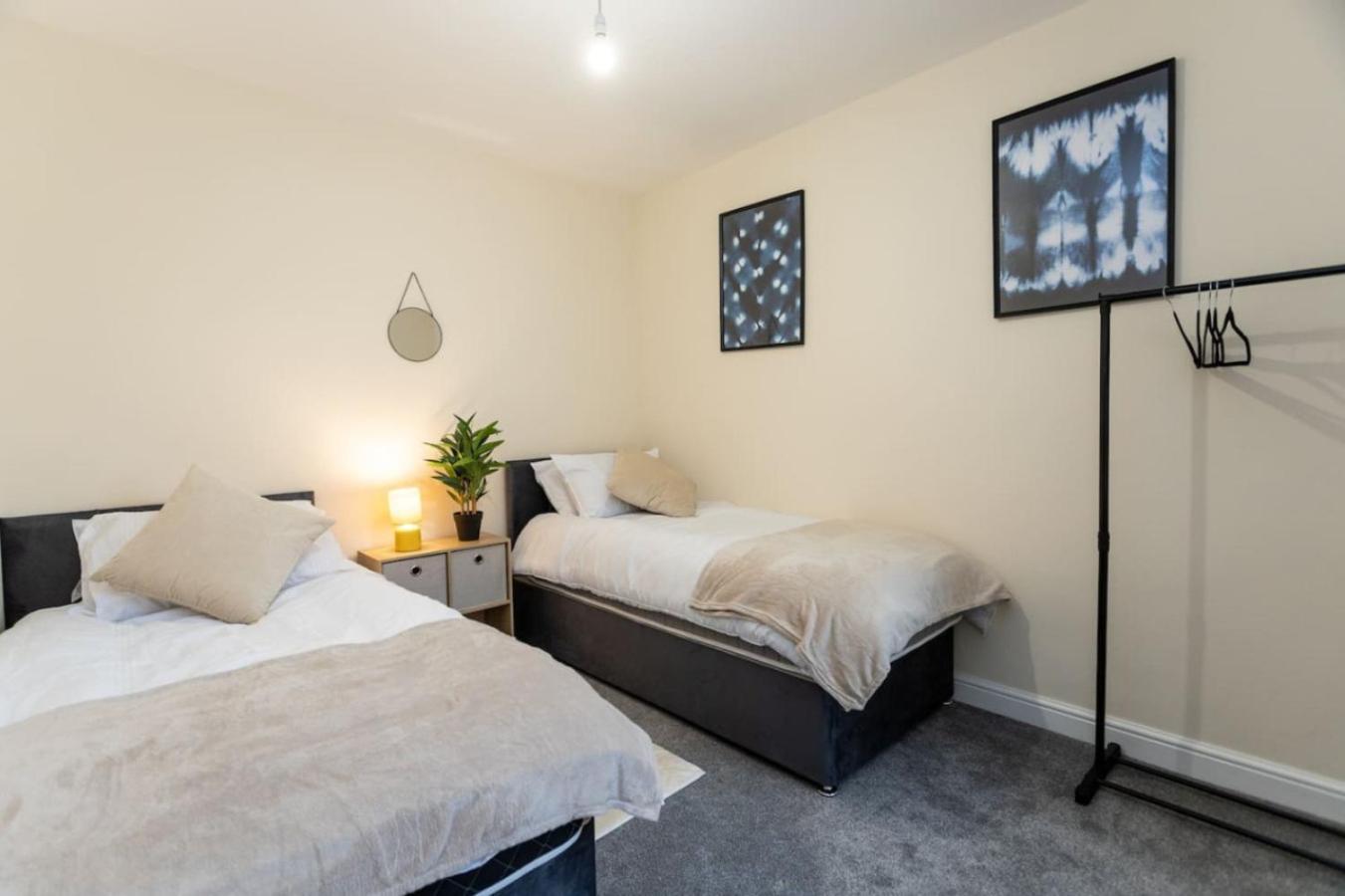 Casa de férias Deacon Street-3 Bedroom, Sleeps 7, Long Disc, Parking