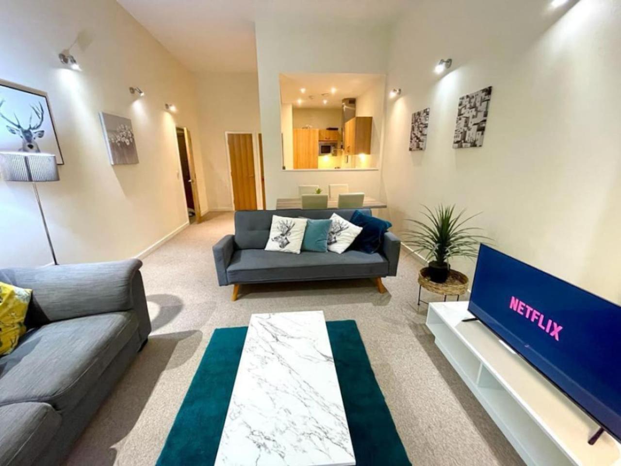Apartamento Paramount Apartment, Sleeps 5, Town Center Location, Free Parking Swindon
