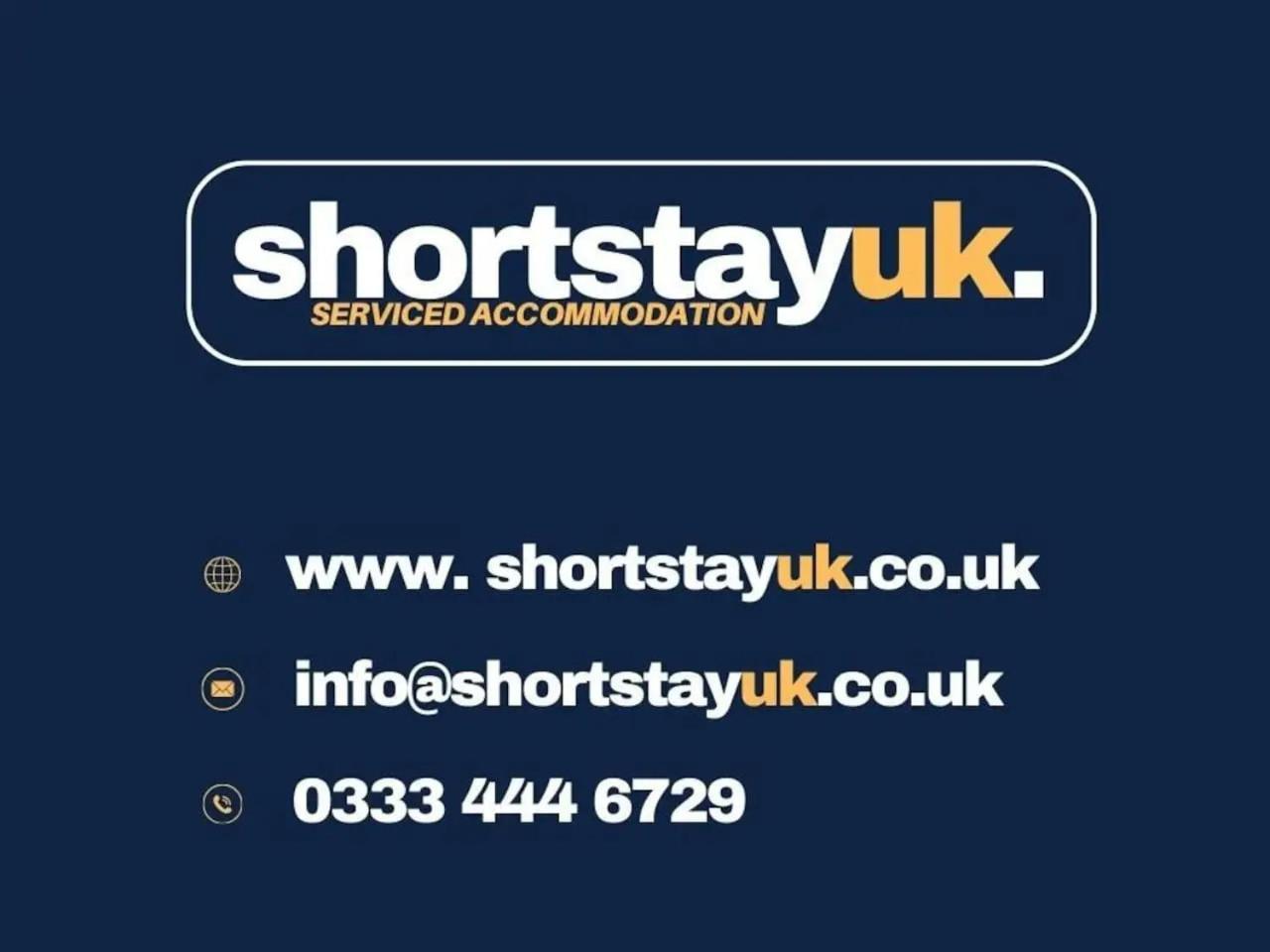 Apartment 4 Bradford Old Town Swindon, 2 Bedroom, Sleeps 5, Free Secure Parking, Wifi, Long Disc Swindon