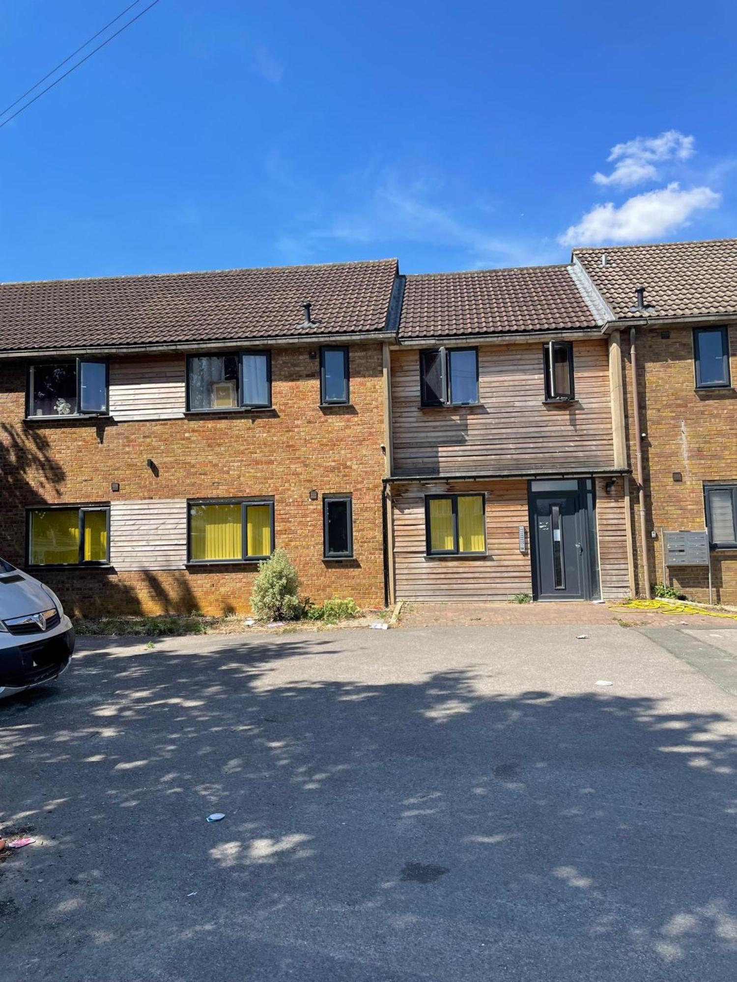 6 Cb - Spacious 2 Bedroom Apartment, Sleeps 3, Parking, Wifi Apartment *