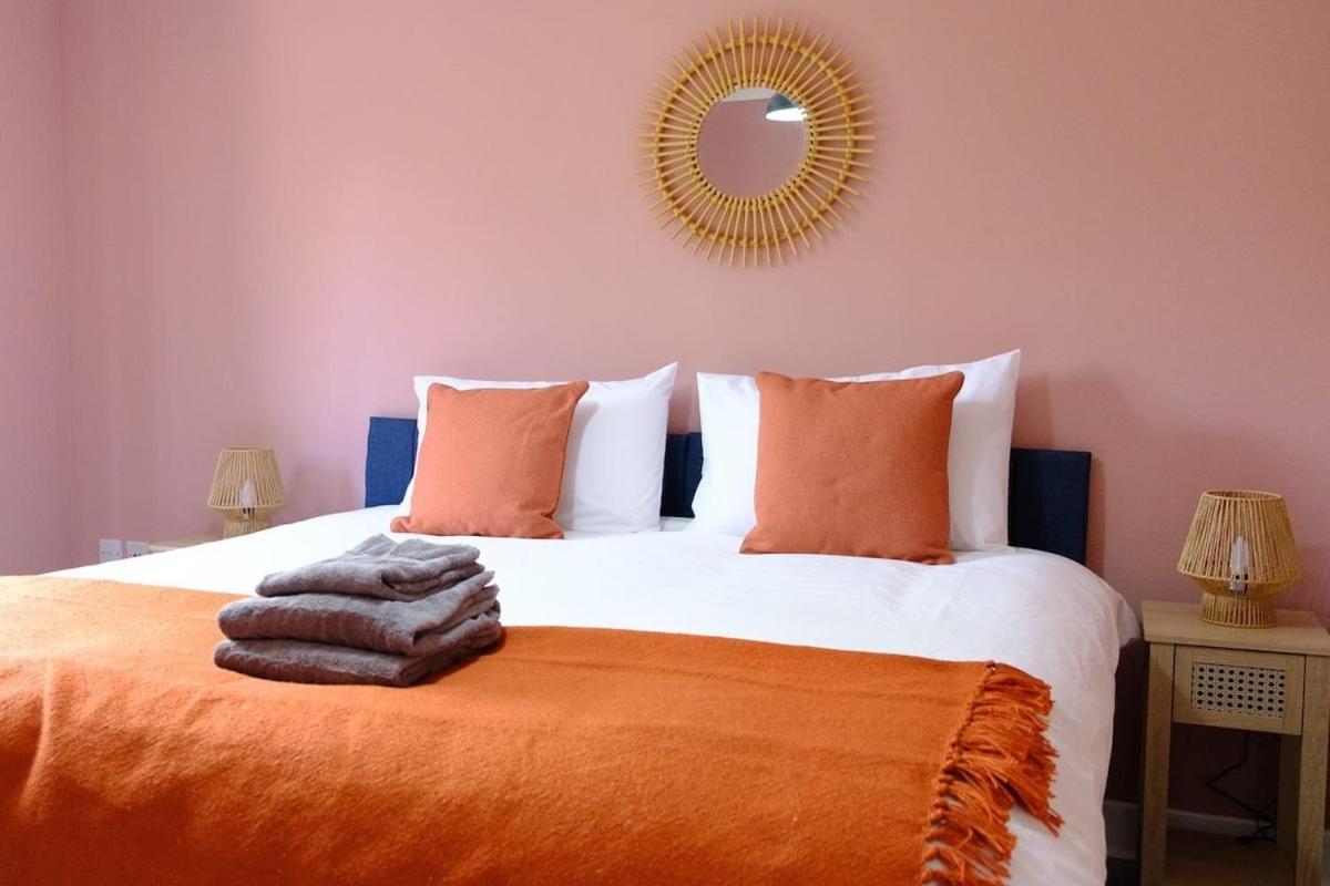 Haydon 5bed Sleeps 9