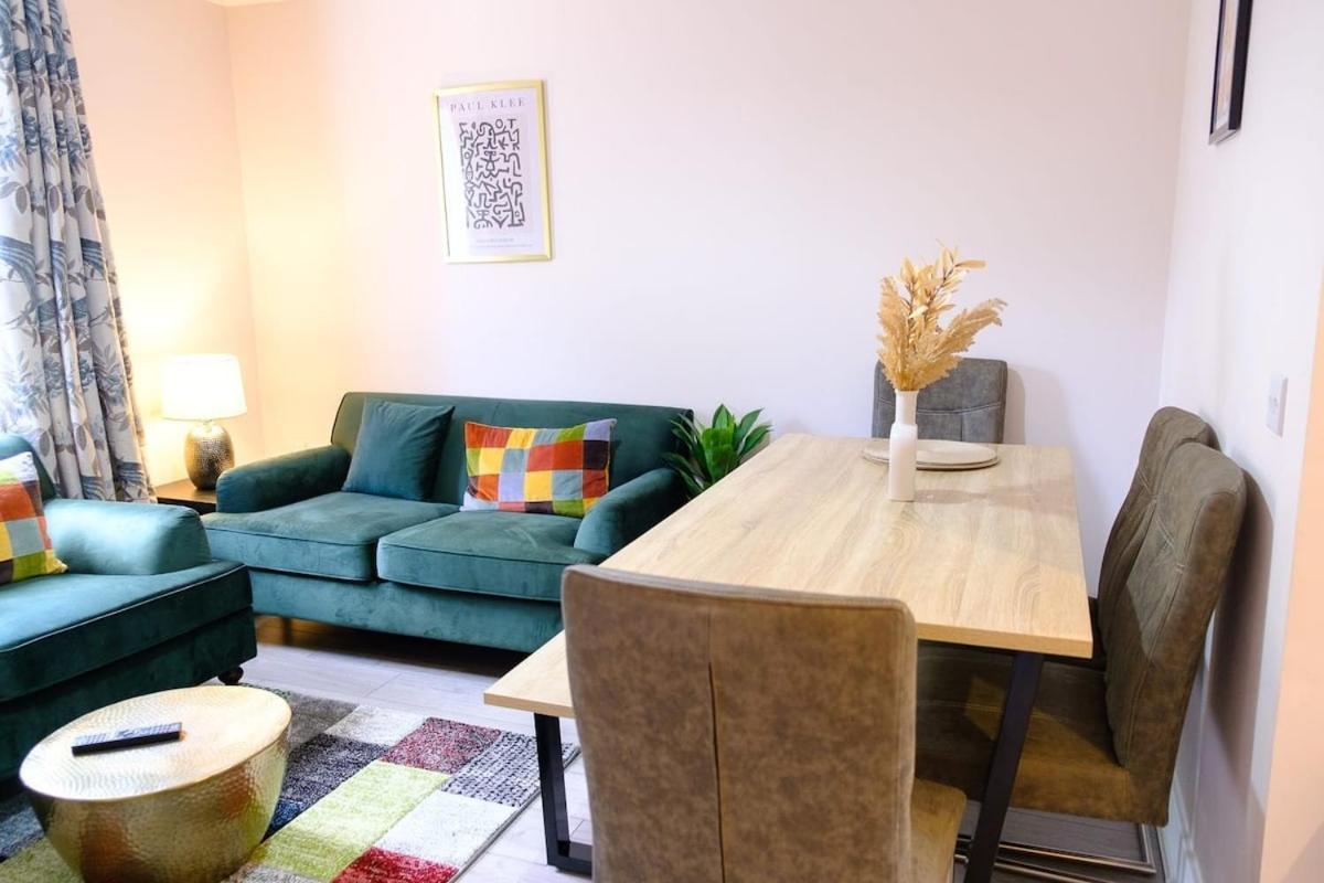 Haydon 5bed Sleeps 9