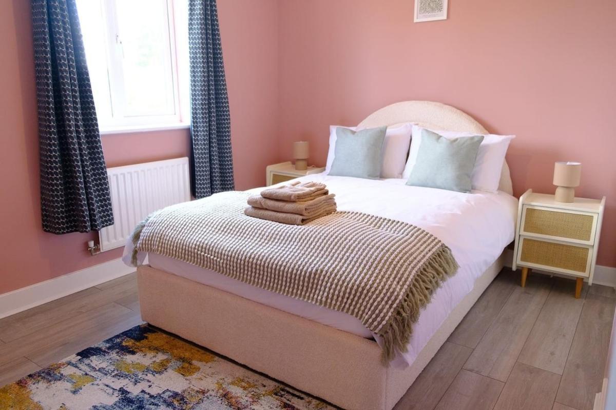 Holiday home Haydon 5bed Sleeps 9 Swindon