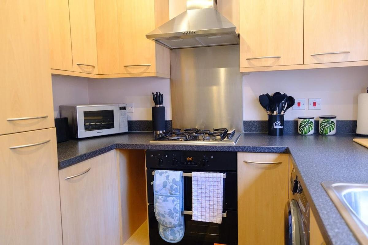 Haydon 5bed Sleeps 9 * Swindon
