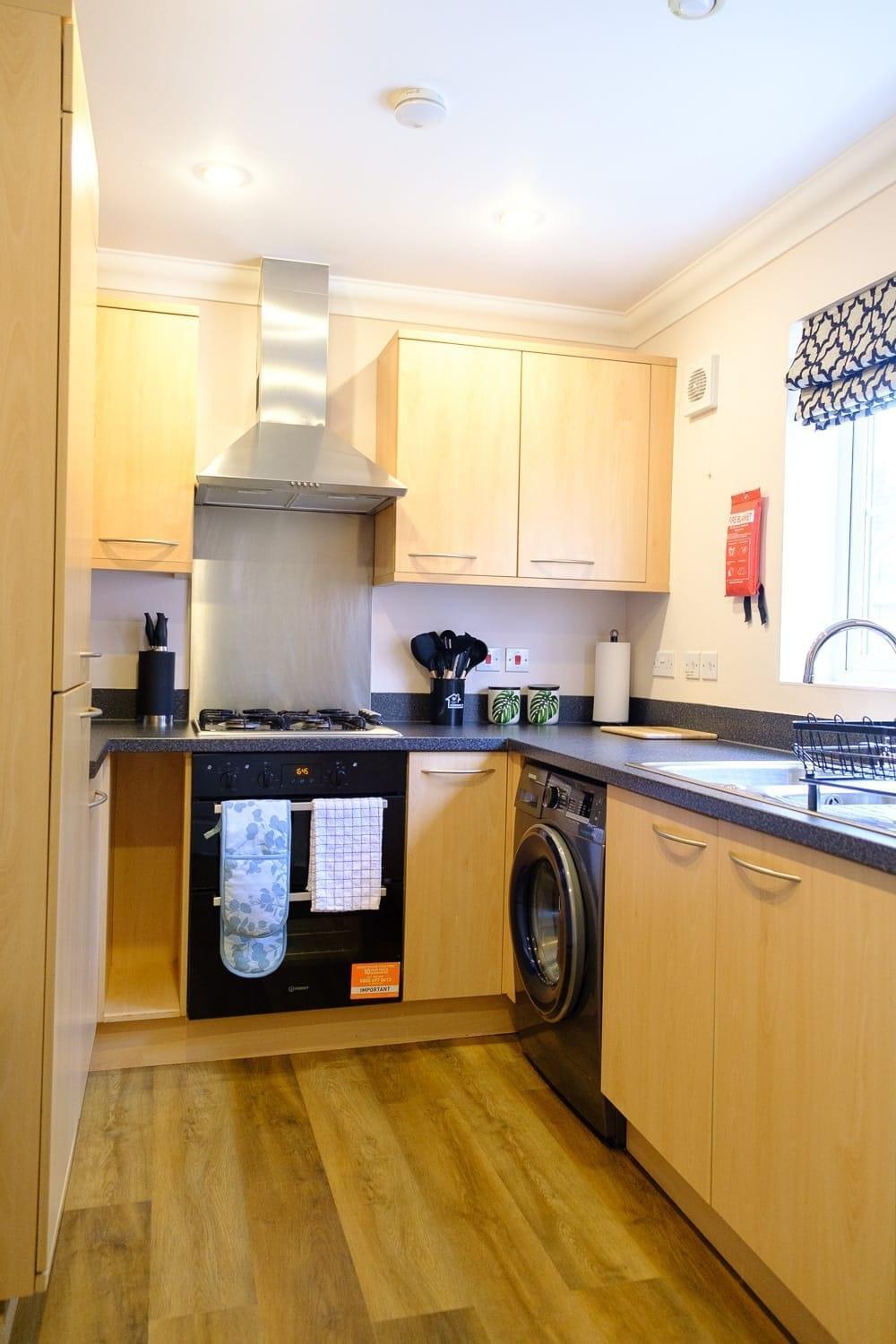 Haydon 5bed Sleeps 9 Swindon