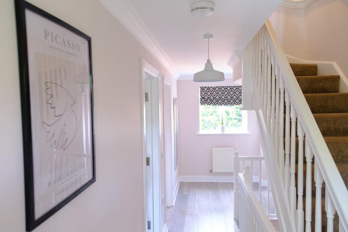 Holiday home Haydon 5bed Sleeps 9 Swindon