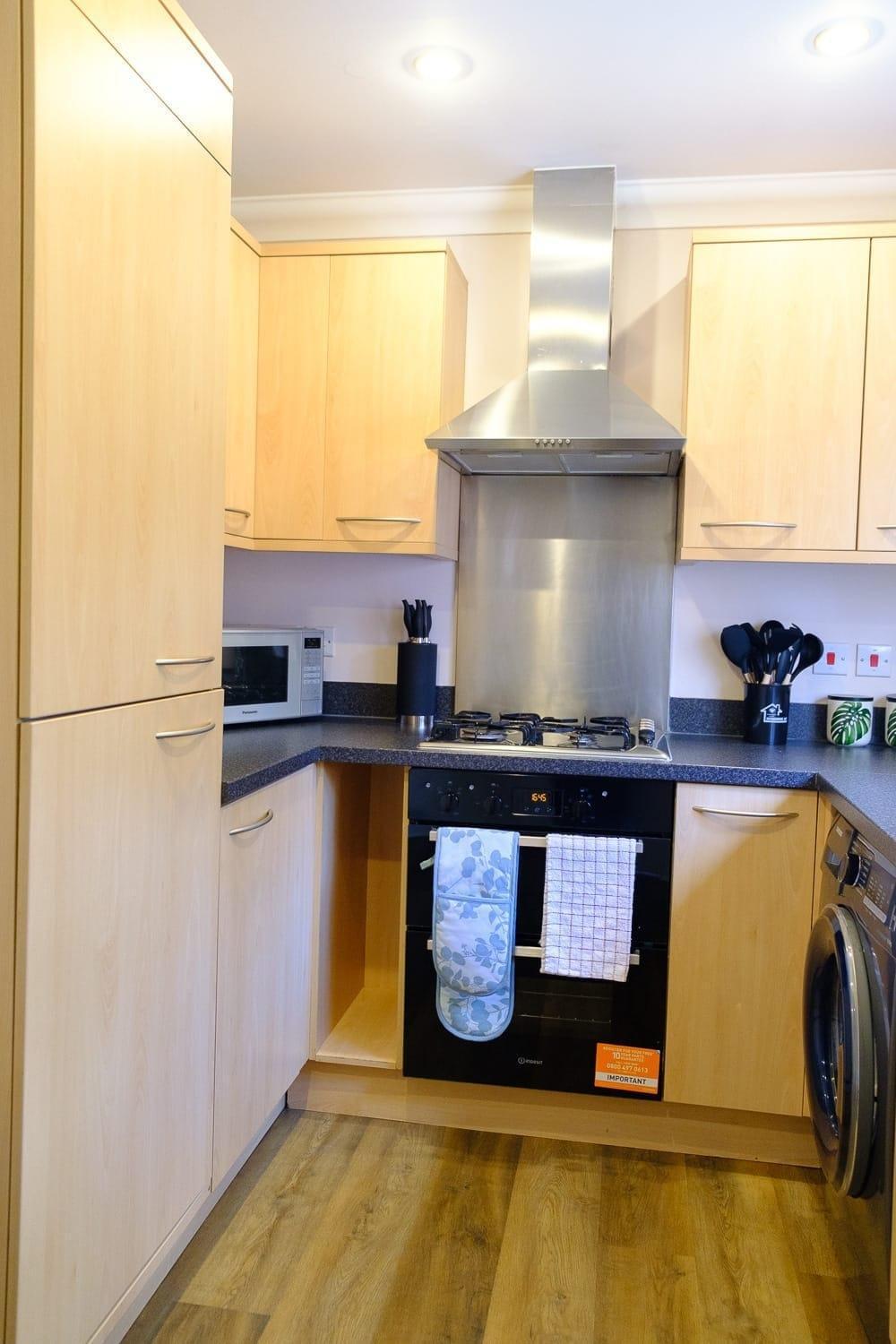 Haydon 5bed Sleeps 9 *