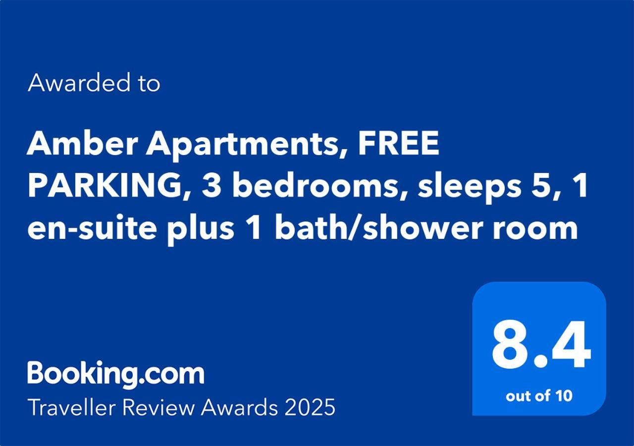 Amber Apartments, Free Parking, 3 Bedrooms, Sleeps 5, 1 En-suite 1 Bath/shower * Swindon