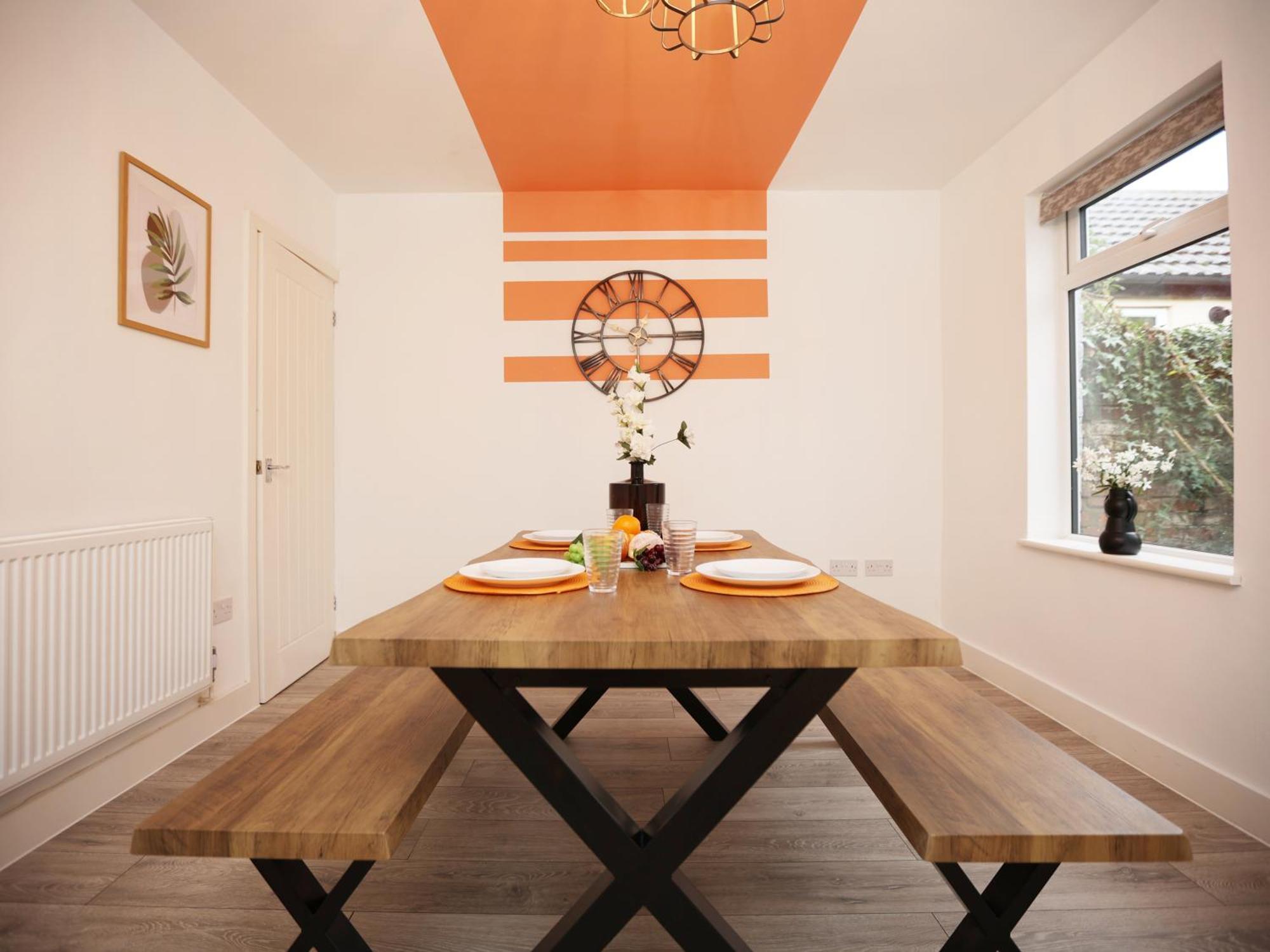 Redcliffe Place By N And N Ltd - Charming By Designer Outlet, Perfect For Contractors And Workers With Convenient Parking * Swindon
