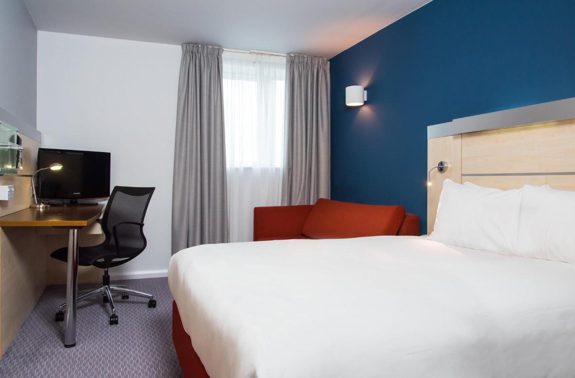 Express Centre By Ihg 3*