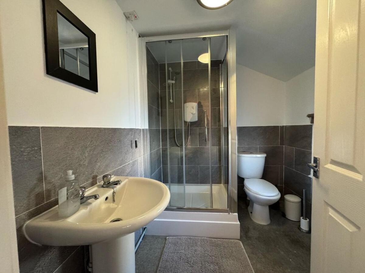Victoria Road - 1 Bedroom