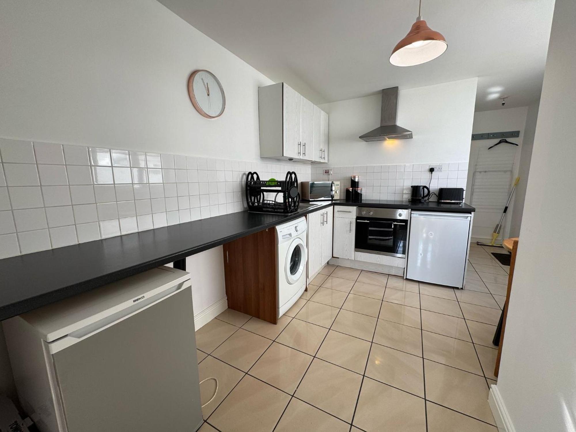 Apartment Faringdon Long Sleeps 2 Parking *