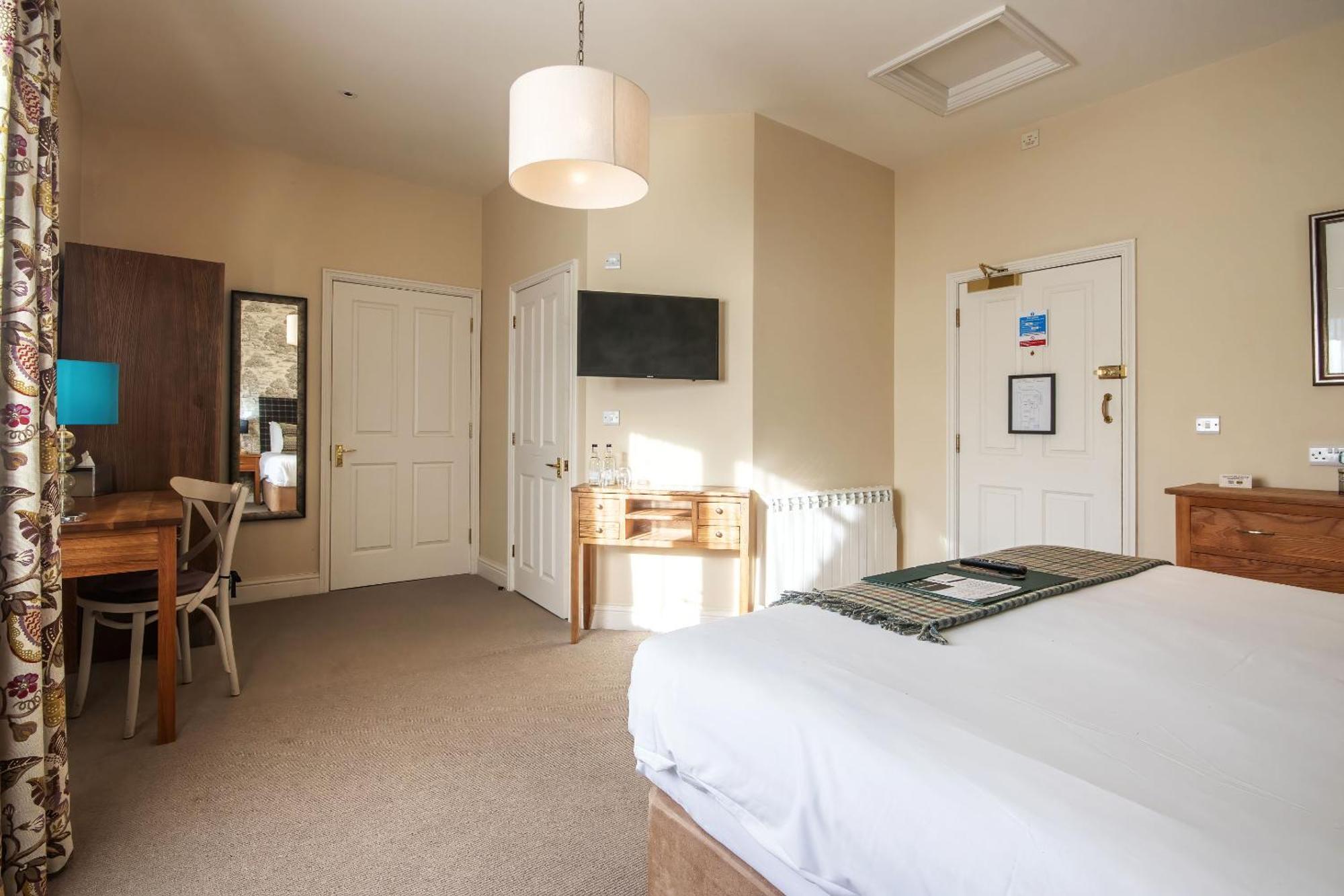 Bed & Breakfast The White Hart, Wroughton 3*