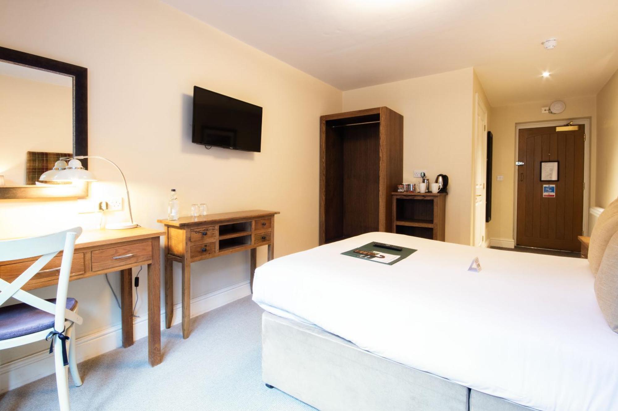The White Hart, Wroughton Bed & Breakfast Swindon