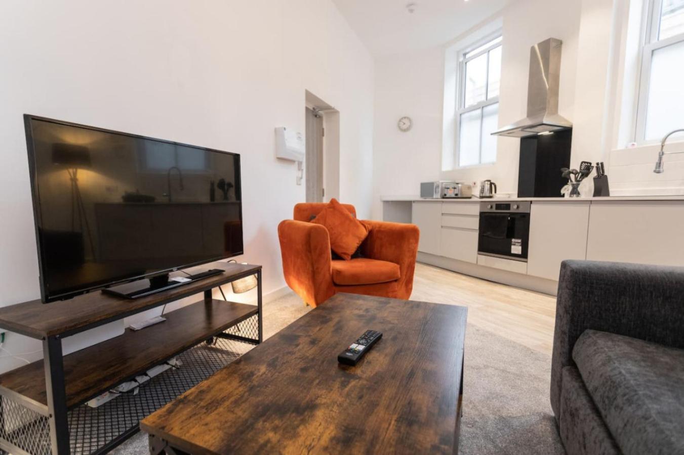 Apartment Hunters House Location Long By Max Wilde Swindon