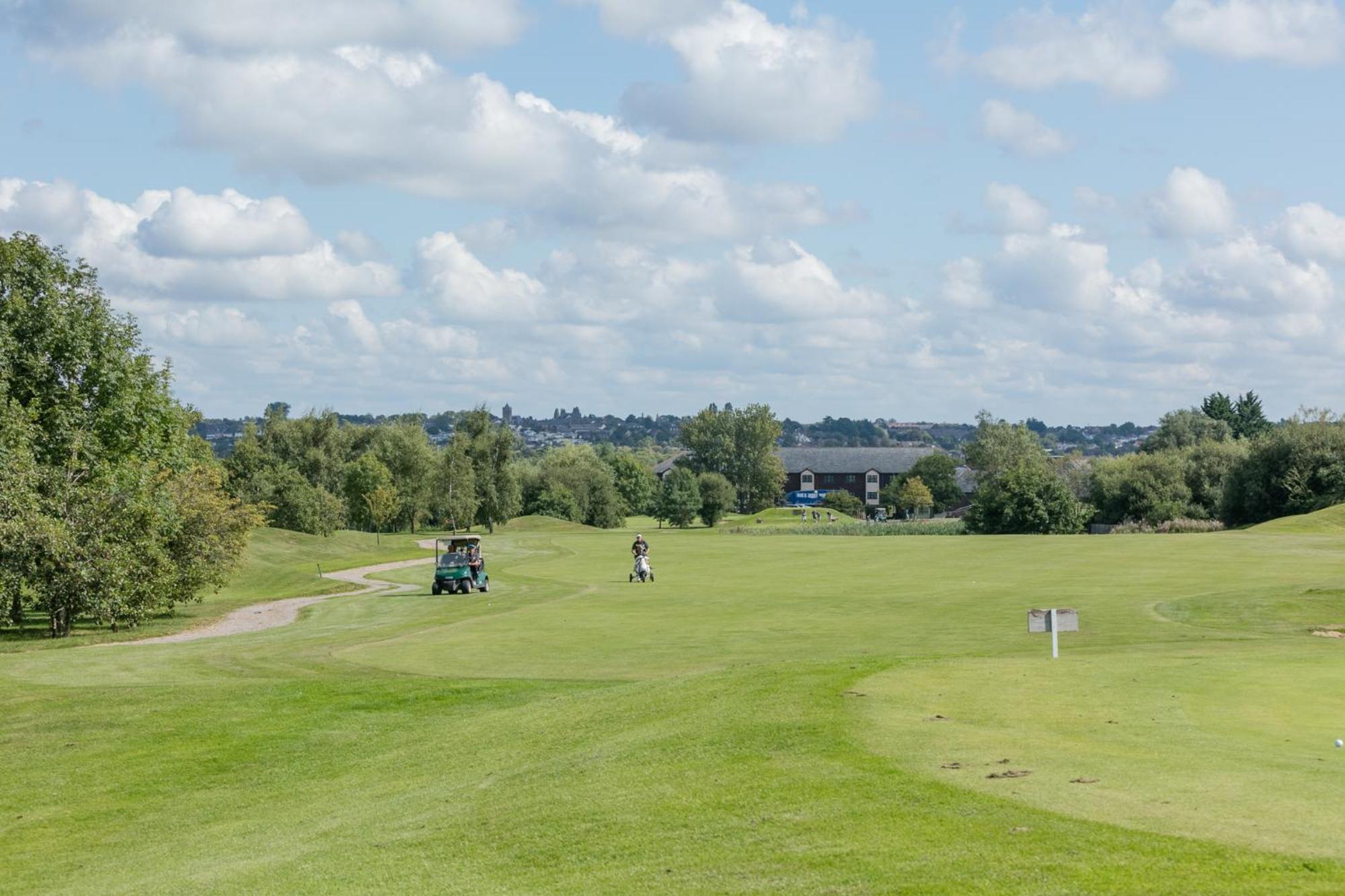 The Wiltshire Hotel, Golf And Leisure
