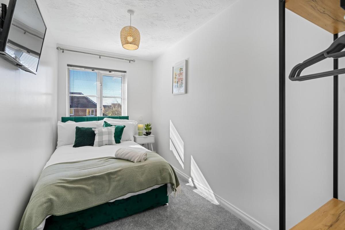 Colman Park Apartment