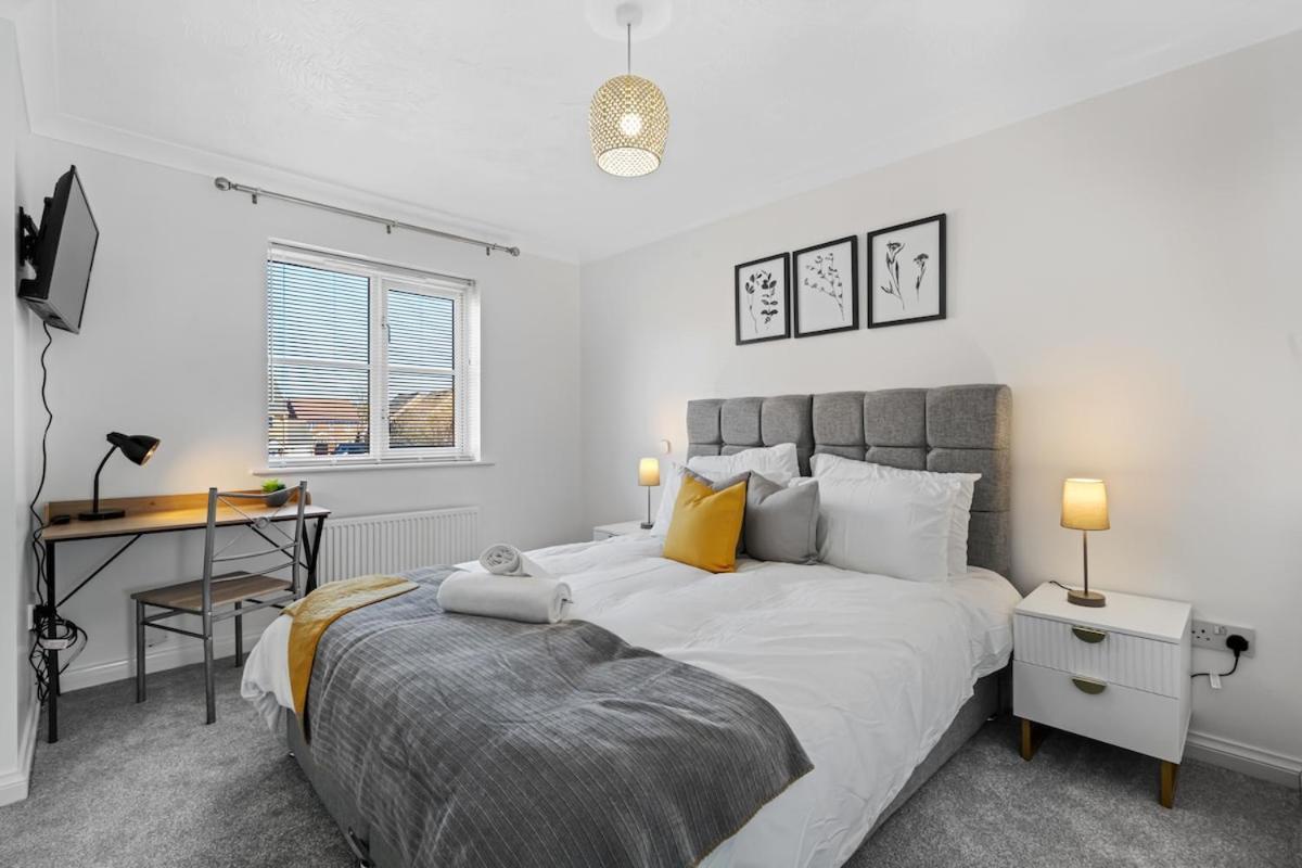 Colman Park Apartment
